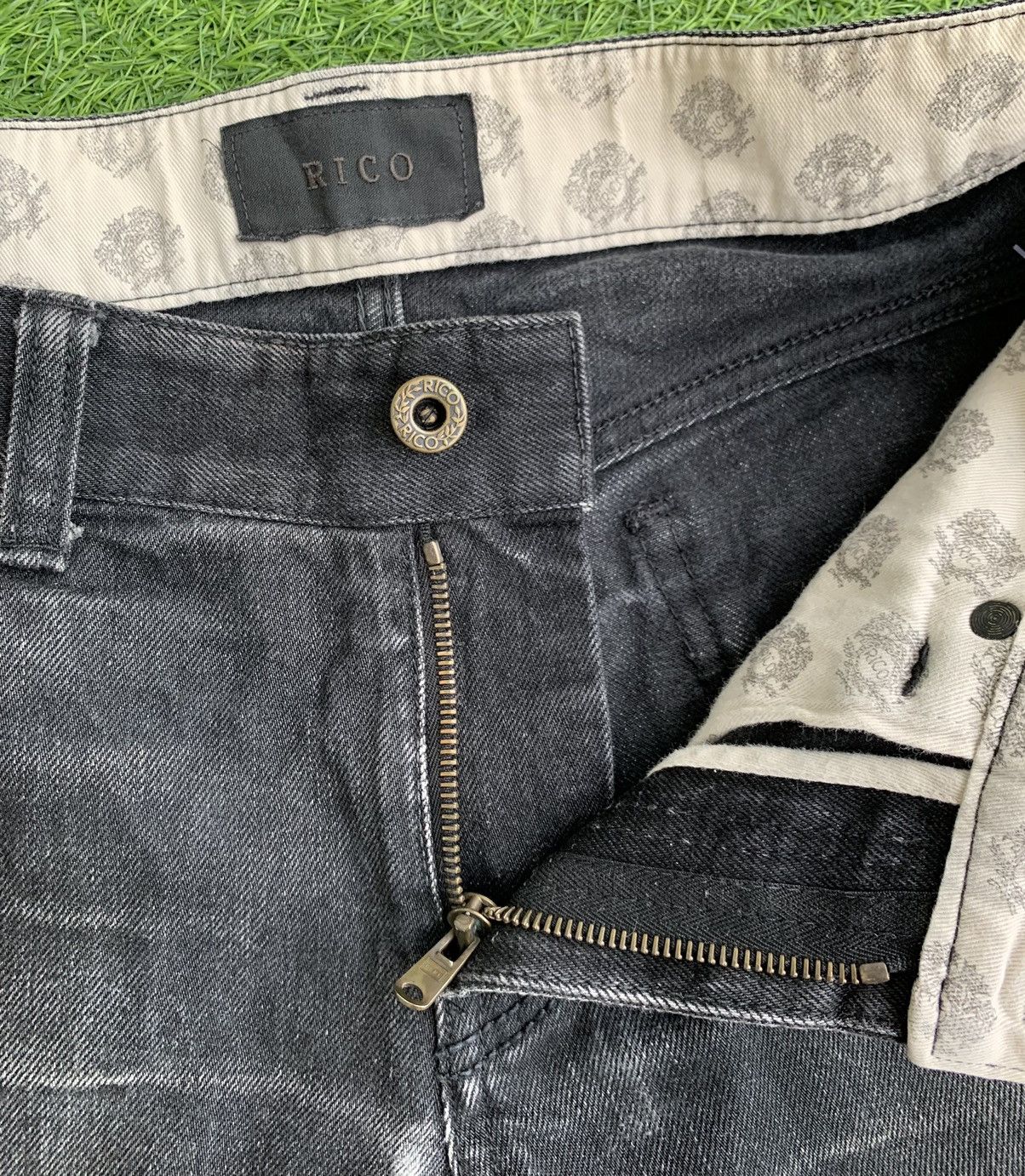 Japanese Brand Vintage Rico Distressed Denim Jeans Size US 33 - 13 Thumbnail