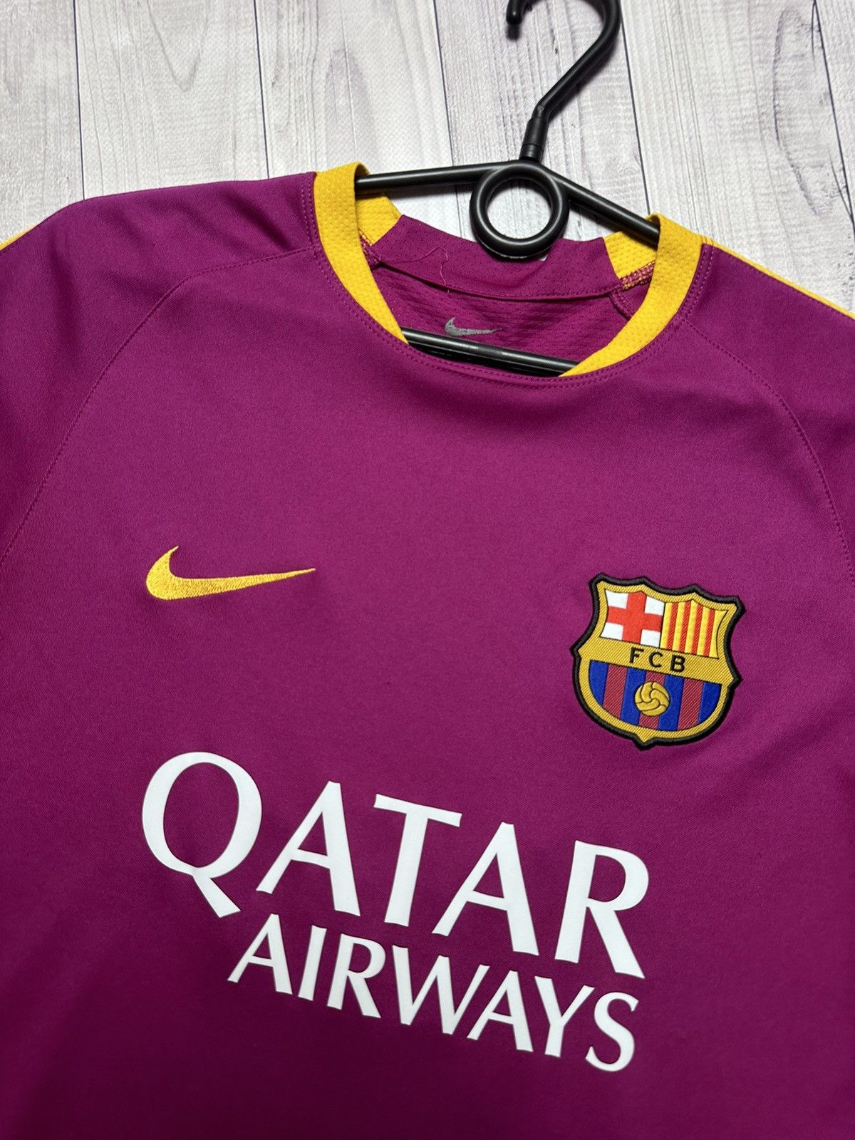 Nike Vintage Nike Barcelona soccer jersey purple size M Size US M / EU 48-50 / 2 - 2 Thumbnail