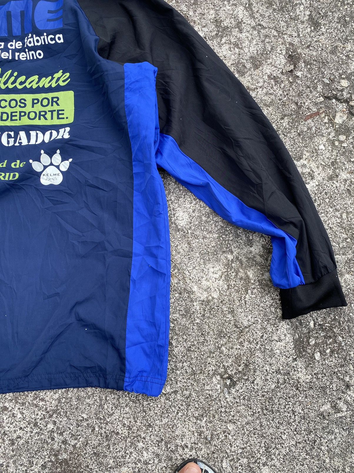 Vintage Cludad de Madrid Kelme Pullover Windbreaker Size US L / EU 52-54 / 3 - 15 Thumbnail
