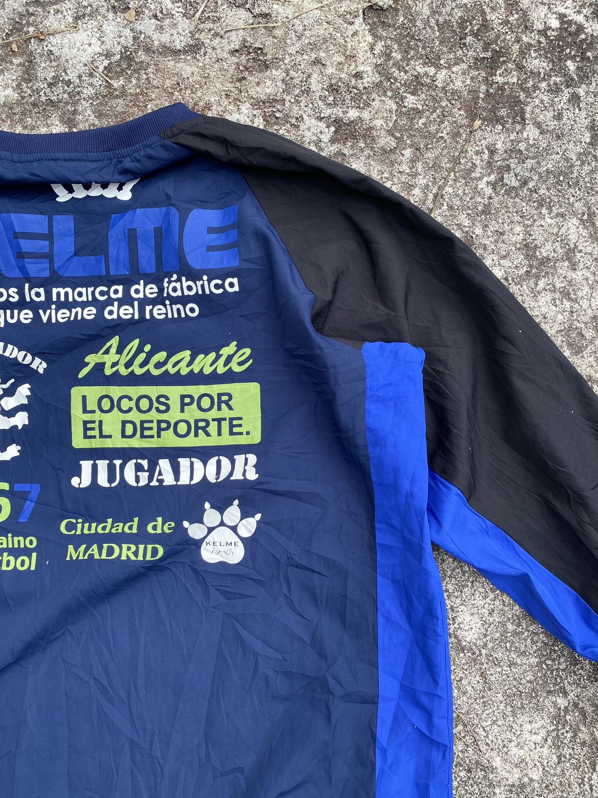Vintage Cludad de Madrid Kelme Pullover Windbreaker Size US L / EU 52-54 / 3 - 14 Thumbnail