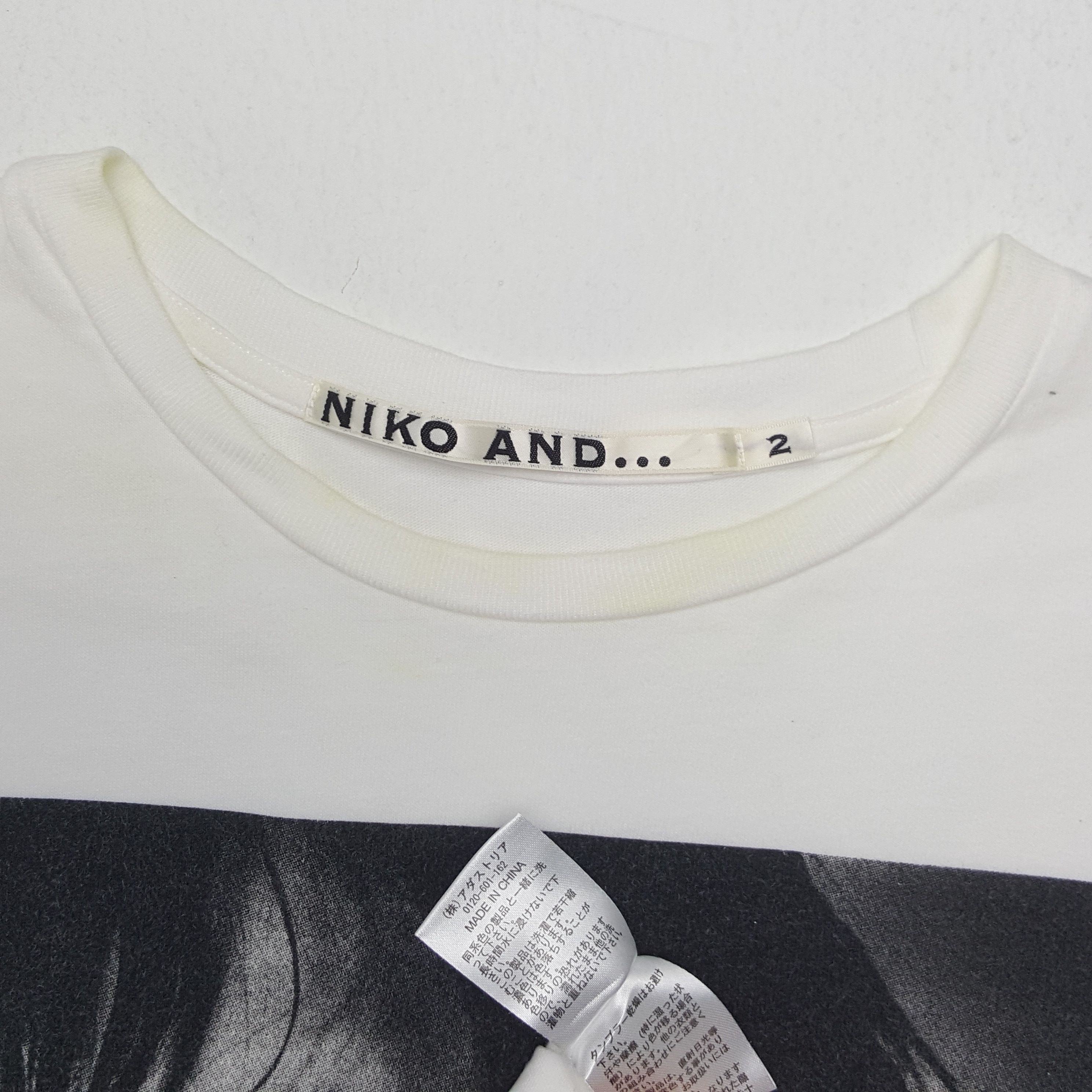 Band Tees Vintage Niko And ... Band Kurt Cobain Nirvana Tshirt Size US M / EU 48-50 / 2 - 4 Thumbnail