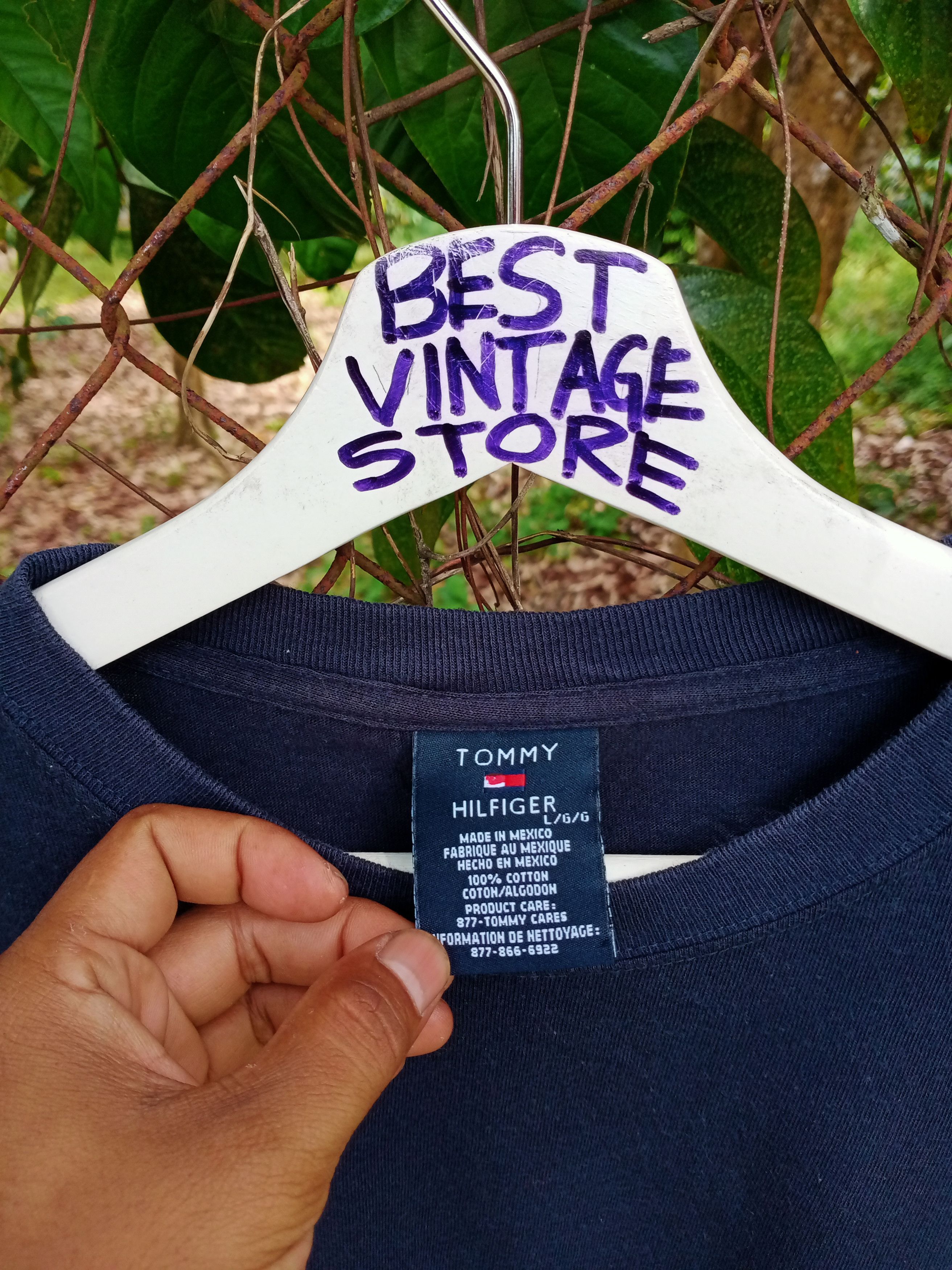 Tommy Hilfiger Vintage Tommy Hilfiger Tshirt Spellout Size US L / EU 52-54 / 3 - 3 Thumbnail