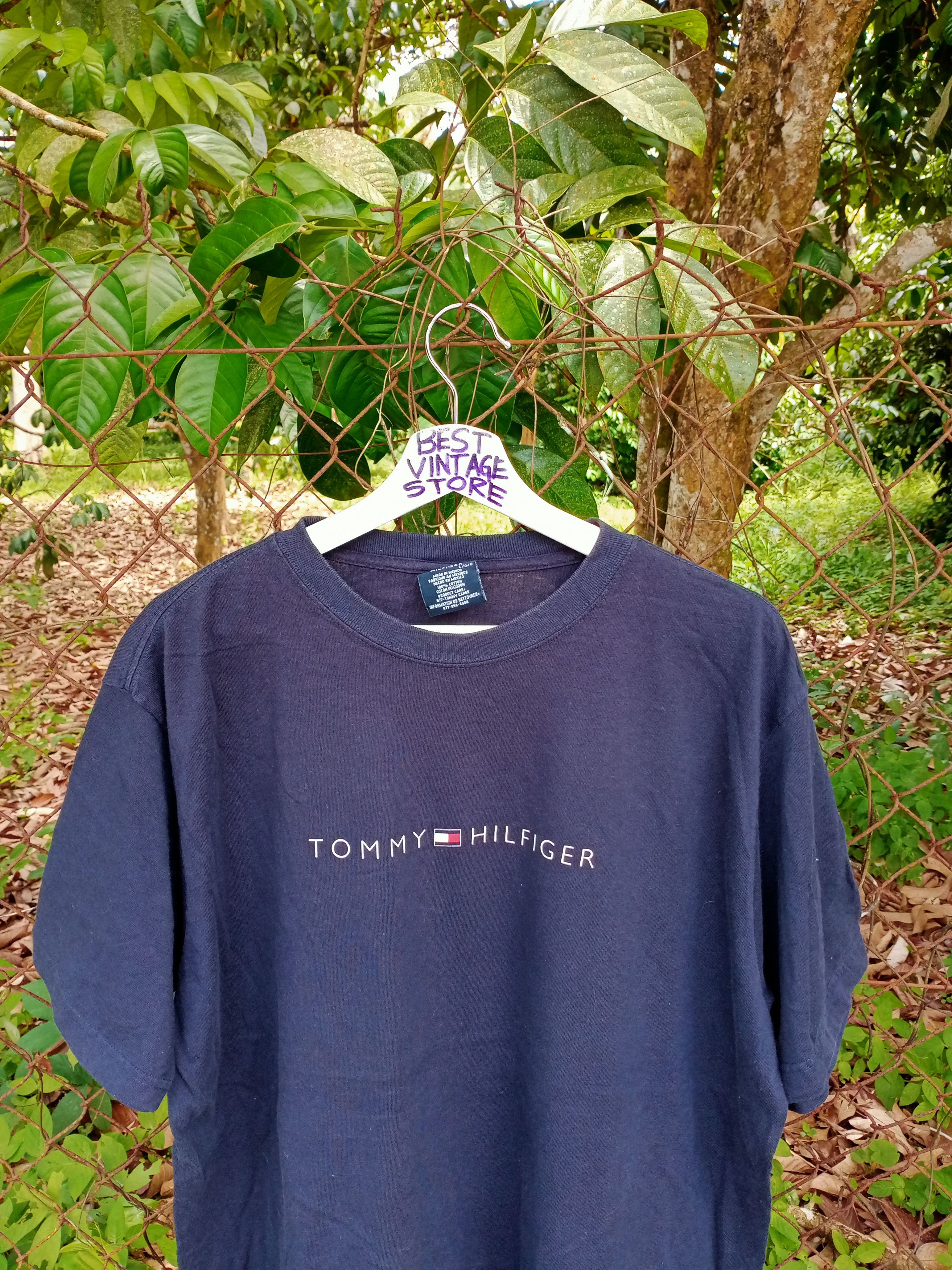 Tommy Hilfiger Vintage Tommy Hilfiger Tshirt Spellout Size US L / EU 52-54 / 3 - 2 Thumbnail