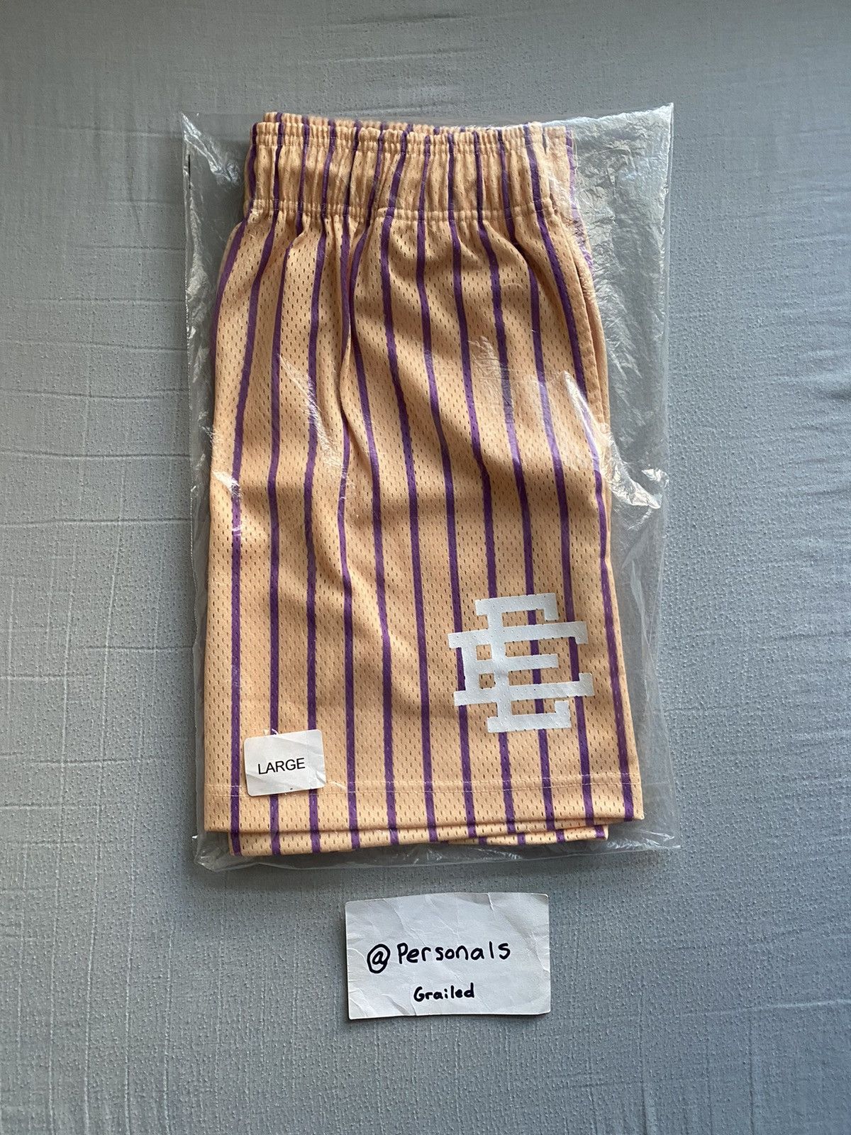 Eric Emanuel RARE 2018 Eric Emanuel Lakers Striped Shorts Large Size US 34 / EU 50 - 1 Thumbnail