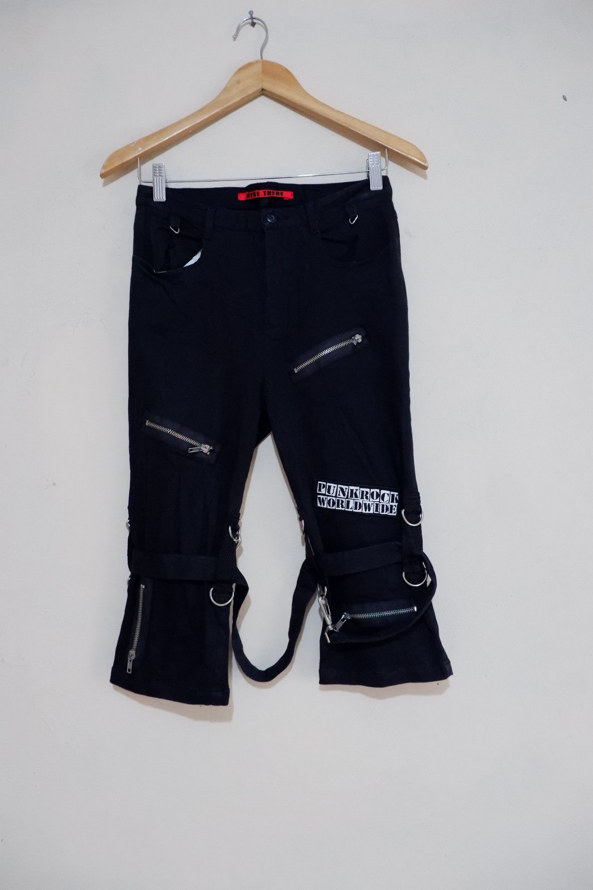 20471120 Here There Bondage Punk Short 7/8 Pants Size US 28 / EU 44 - 1 Thumbnail