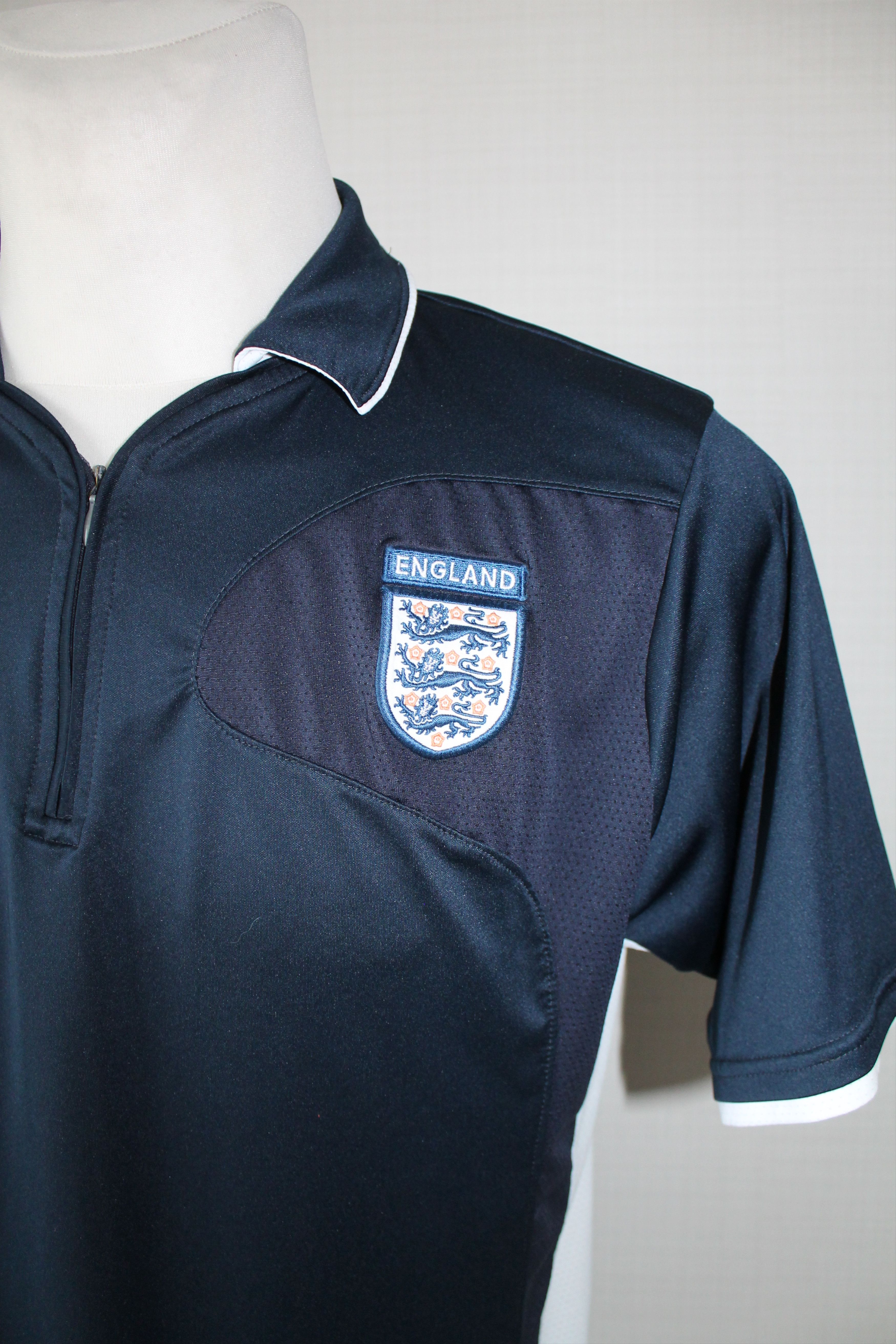 Umbro × Vintage 00's UMBRO England National Soccer Team Shirt Jerseys Size US M / EU 48-50 / 2 - 3 Thumbnail