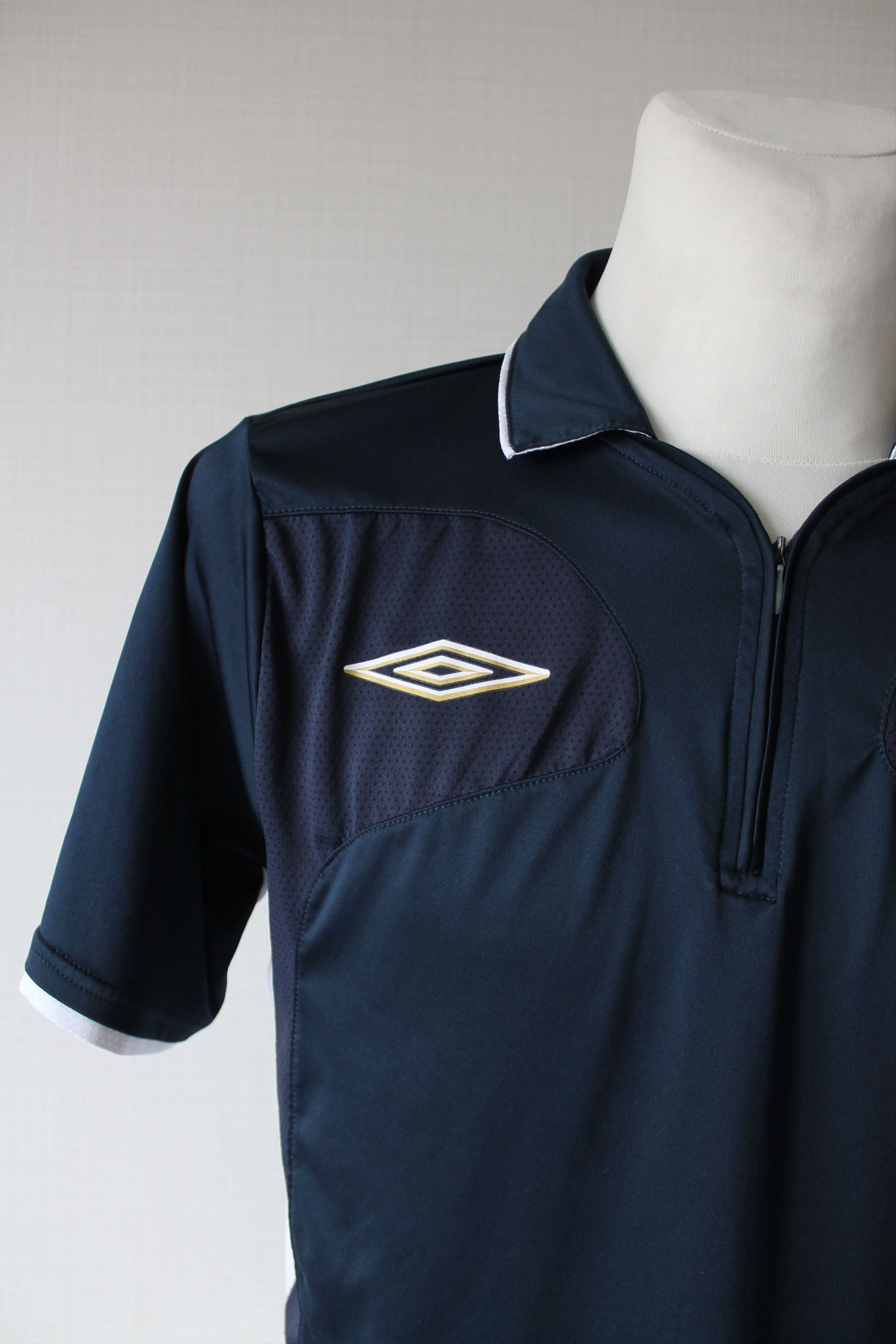 Umbro × Vintage 00's UMBRO England National Soccer Team Shirt Jerseys Size US M / EU 48-50 / 2 - 4 Thumbnail