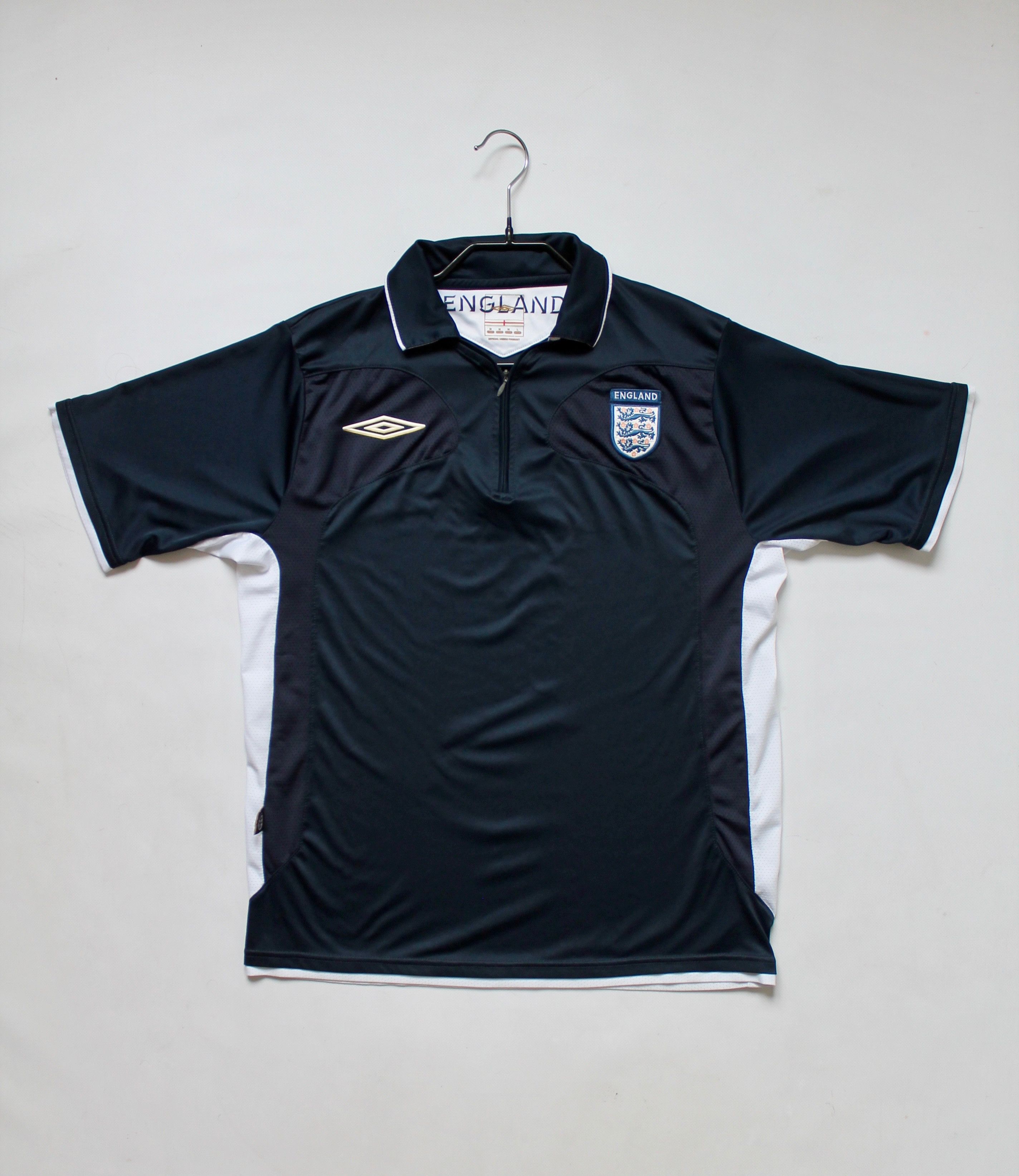 Umbro × Vintage 00's UMBRO England National Soccer Team Shirt Jerseys Size US M / EU 48-50 / 2 - 9 Thumbnail