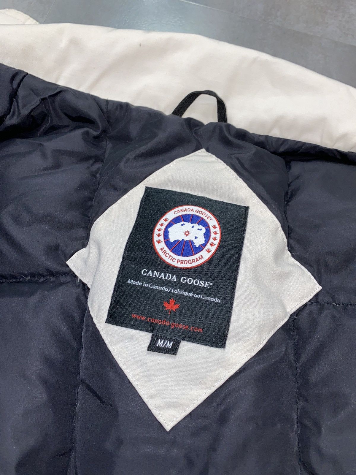 Canada Goose Archive! Canada Goose White Duck Down Expedition Jacket Size US M / EU 48-50 / 2 - 16 Thumbnail