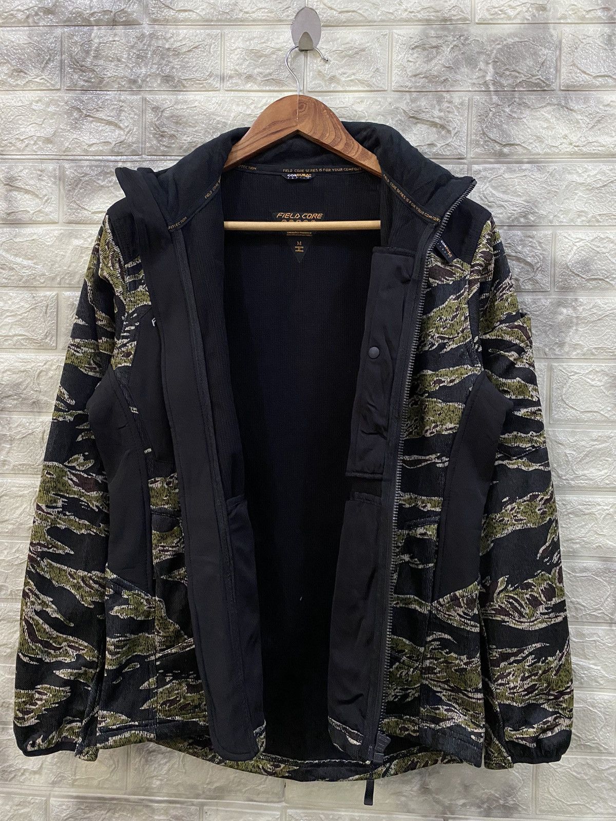 Sports Specialties FIELD CORE CORDUROY FABRIC OUTDOOR JACKET Size US M / EU 48-50 / 2 - 8 Thumbnail