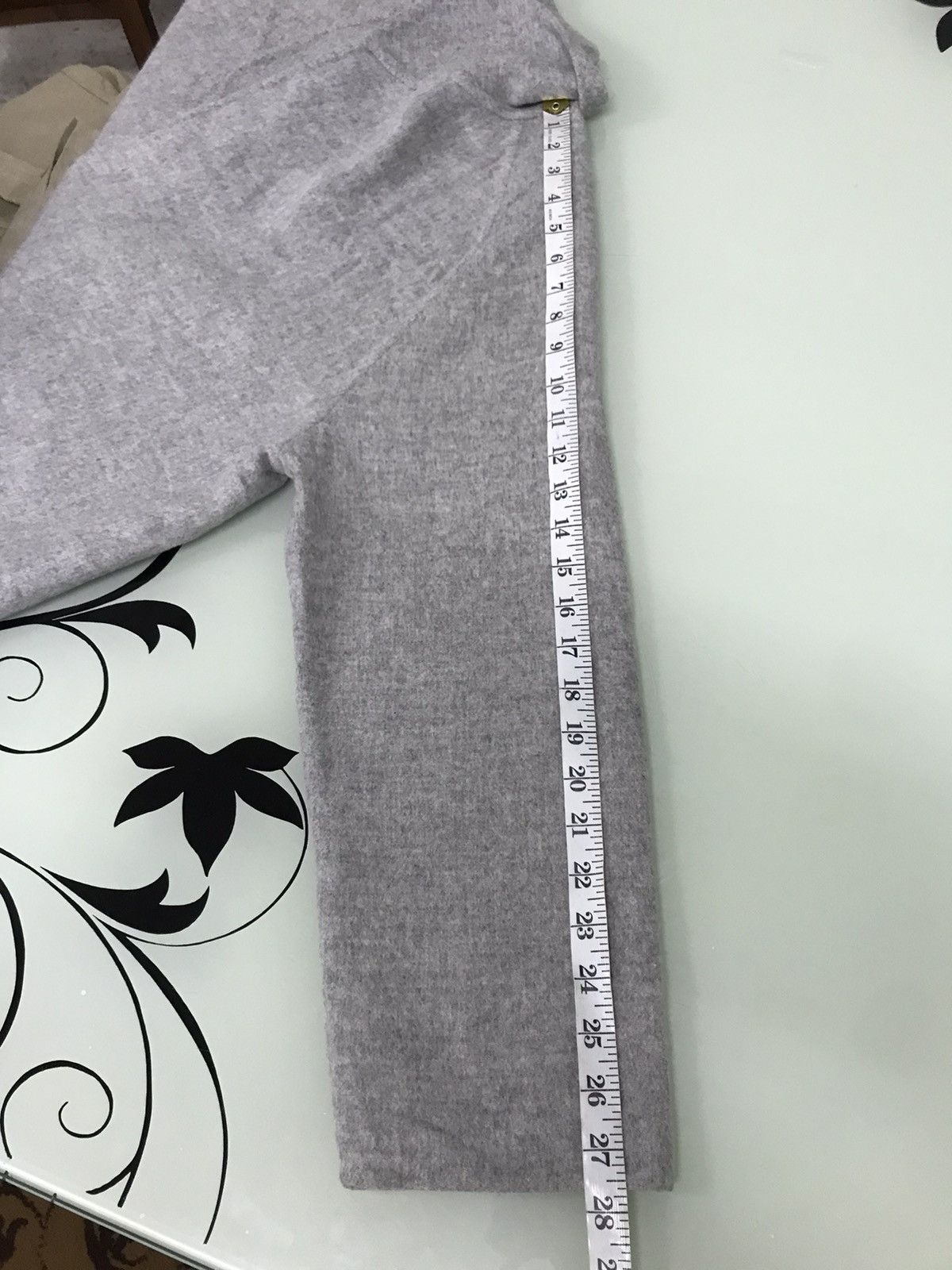 Max Mara Vintage Max Mara Minimalist Cashmere Cardigan/Cloaks/Jackets Size L / US 10 / IT 46 - 20 Thumbnail