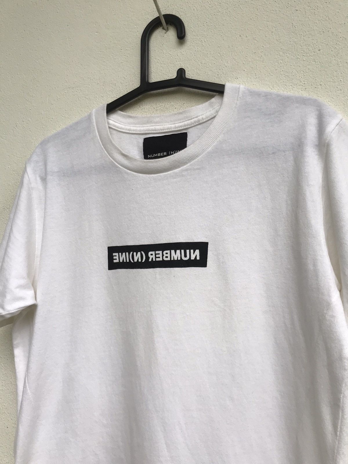 Number (N)ine Number (N)ine Reverse Box Logo Tee Size US XS / EU 42 / 0 - 10 Thumbnail