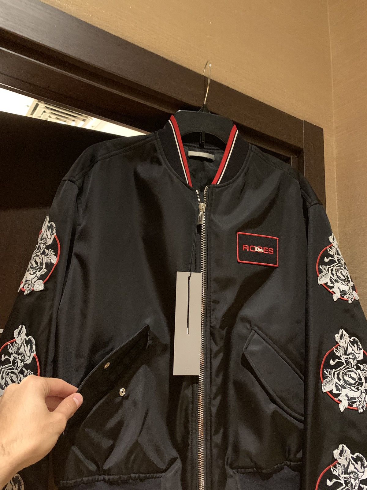 Dior Rose Embroidered Bomber in Black Size US M / EU 48-50 / 2 - 15 Thumbnail