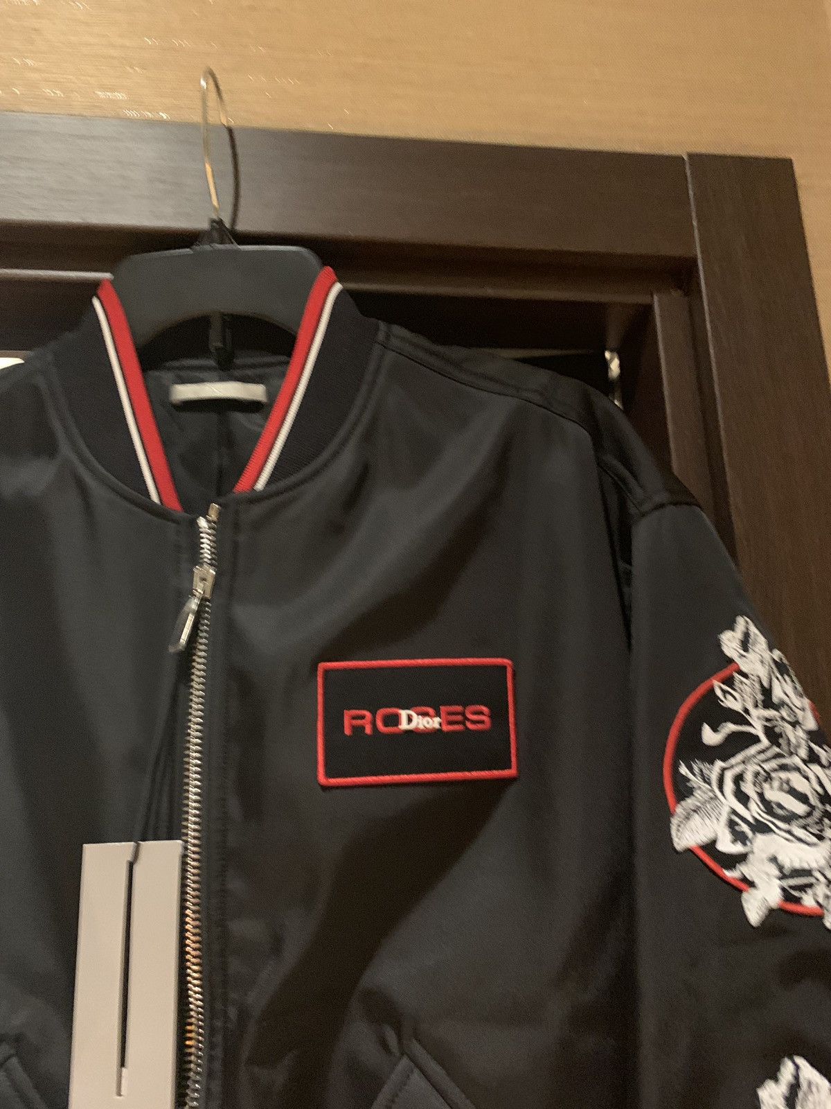 Dior Rose Embroidered Bomber in Black Size US M / EU 48-50 / 2 - 7 Thumbnail