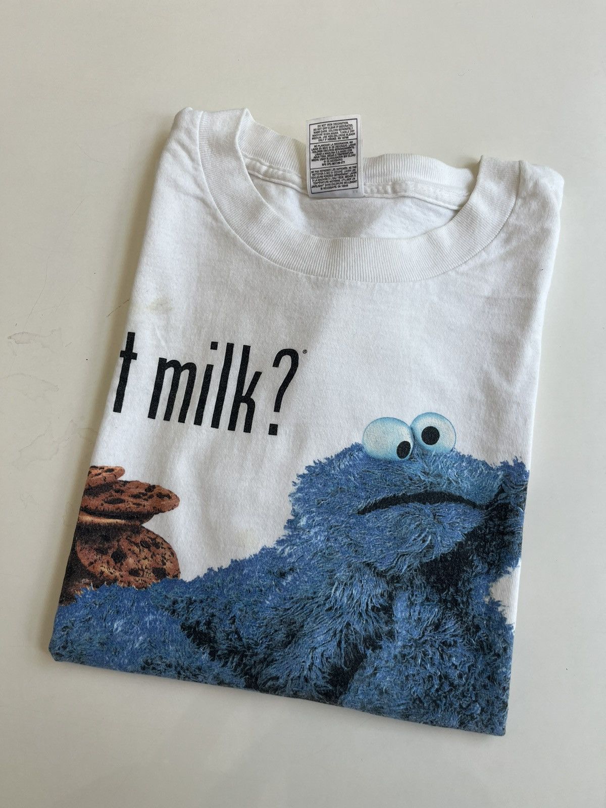 90's got milk? Sesame Street Cookie Monster T-shirt セサミ