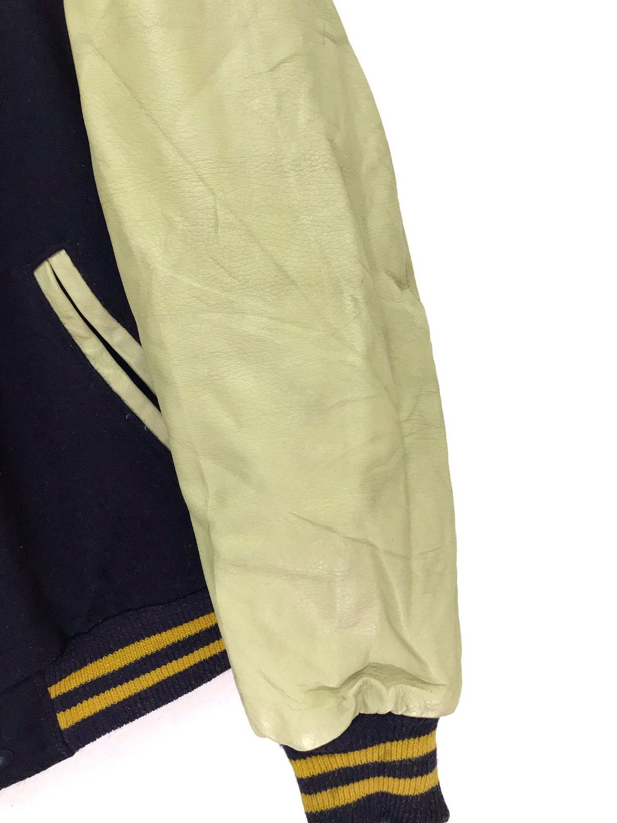Golden Bear Vtg 80/70s Golden Bear Varsity Jacket Leather Sleeves 47🟩 Size US M / EU 48-50 / 2 - 2 Thumbnail