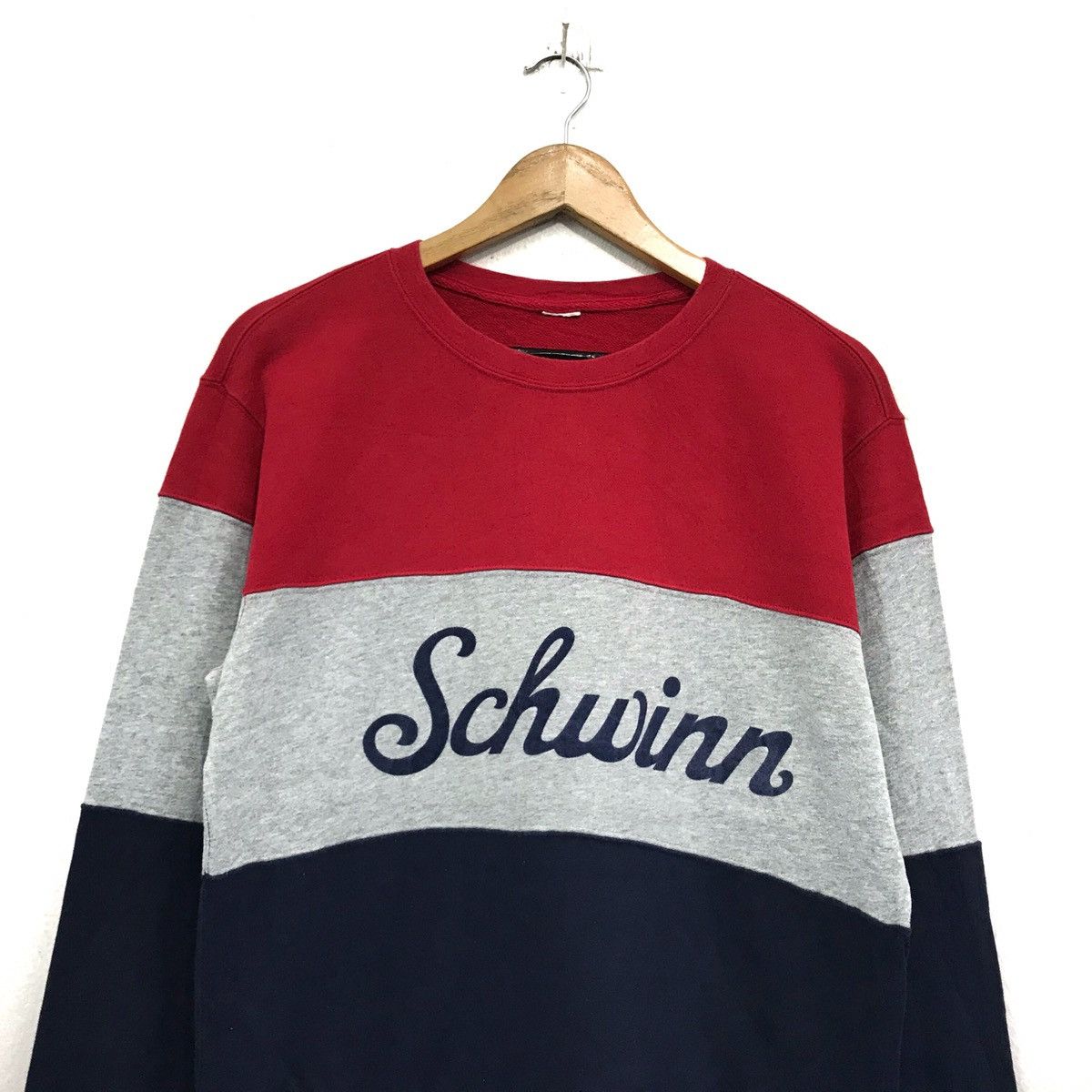 Japanese Brand × Vintage SCHWINN Sweatshirt Crewneck BigLogo Schwinn Cycle Brand Size US M / EU 48-50 / 2 - 2 Thumbnail