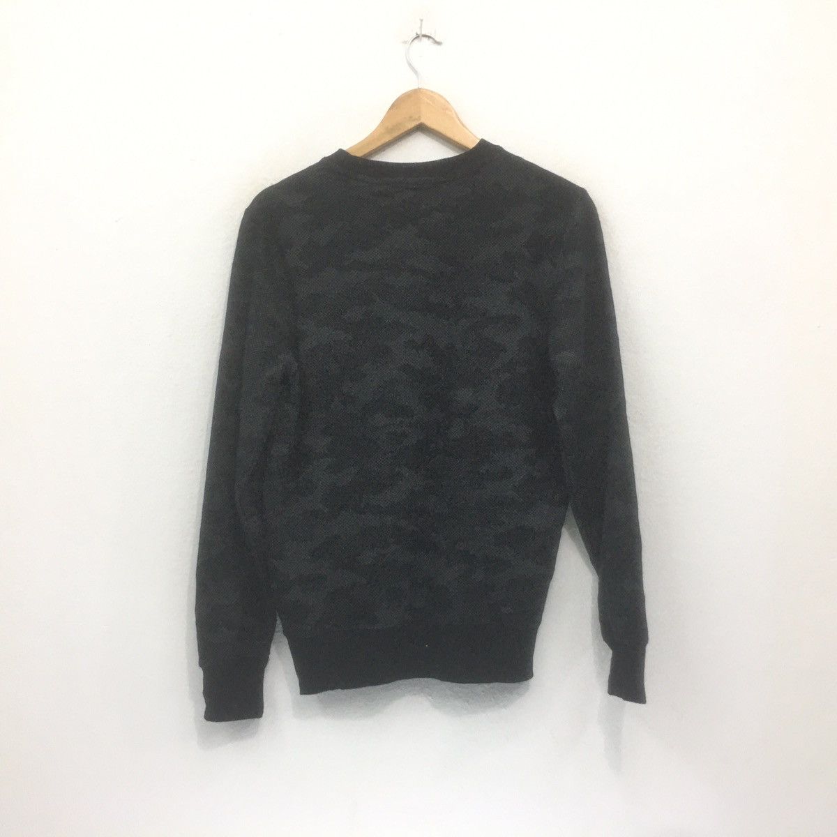Vintage Vintage OUTDOOR Camo Biglogo Spellout Outdoor Product Size US M / EU 48-50 / 2 - 5 Thumbnail