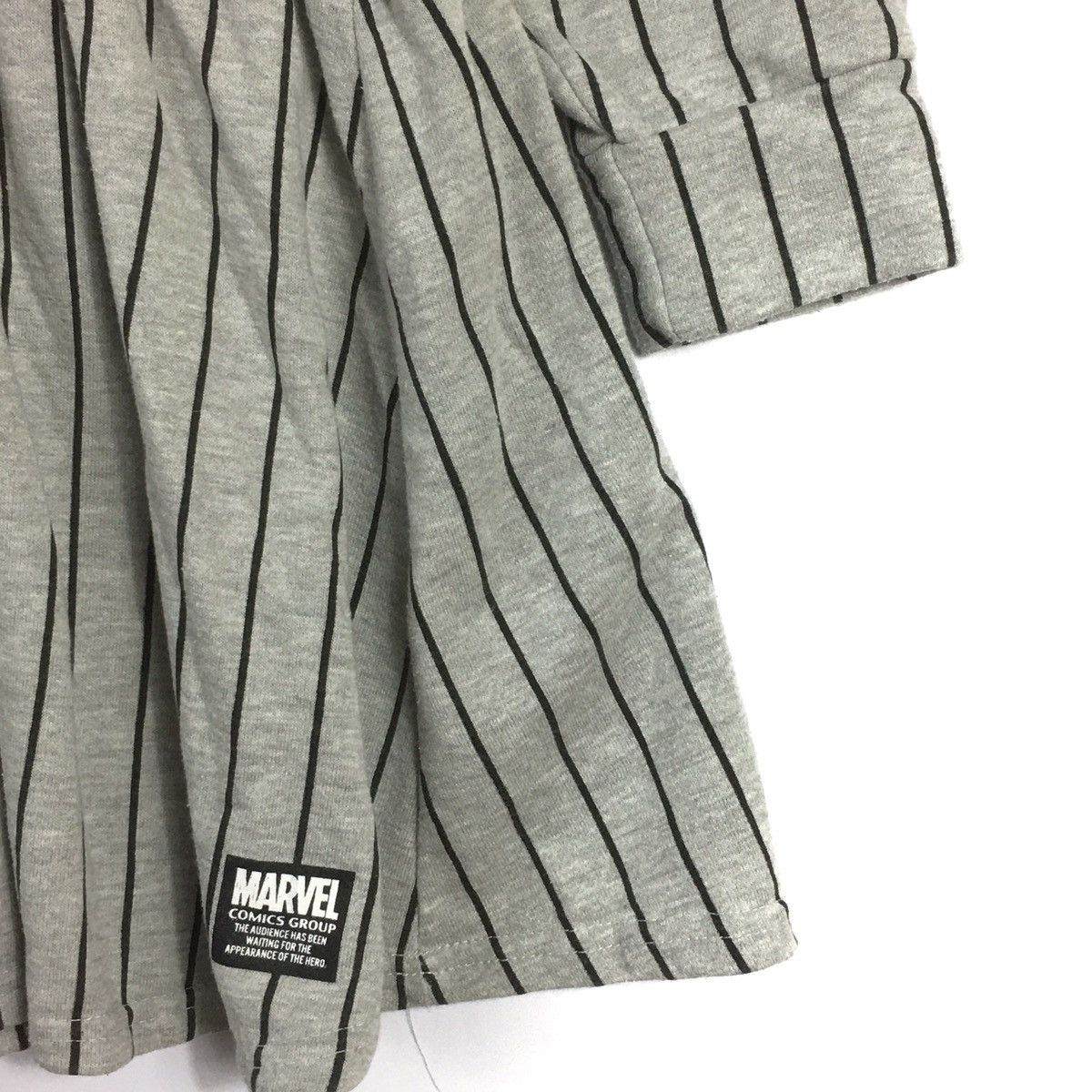 DC Comics × Marvel Comics × Warner Bros Marvel Hoodie Stripes Design Women Size ONE SIZE - 4 Thumbnail