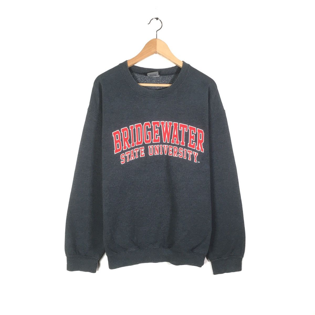 Vintage Vintage Bridgewater State University Sweatshirt Bridgewater Size US M / EU 48-50 / 2 - 1 Thumbnail