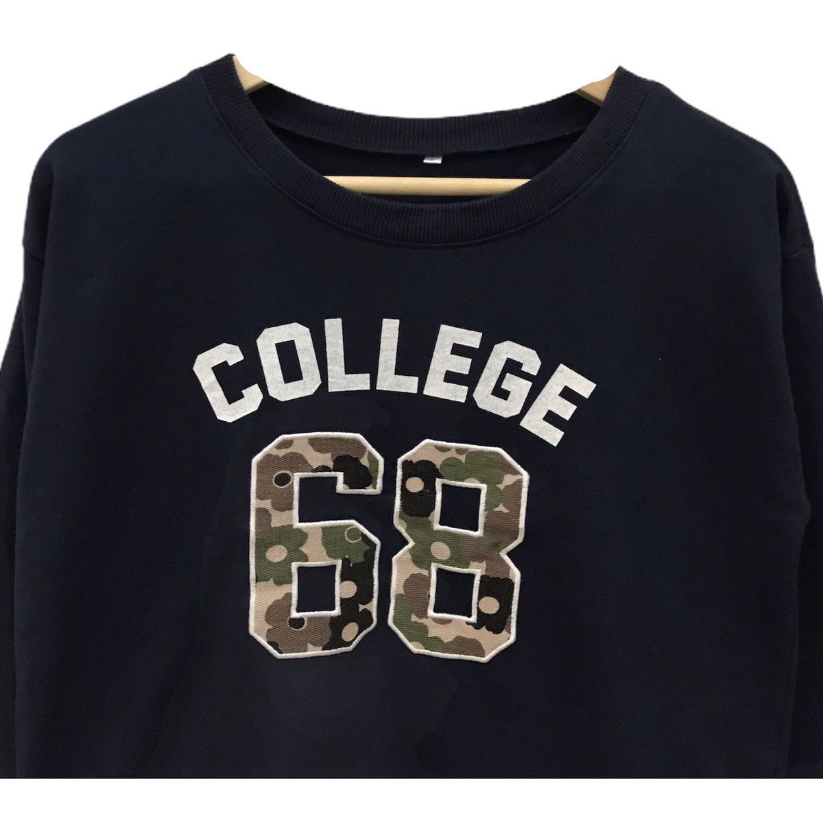 Japanese Brand × Vintage College Sweatshirt Crewneck Big Logo Spell Out College 68 Size US S / EU 44-46 / 1 - 3 Thumbnail