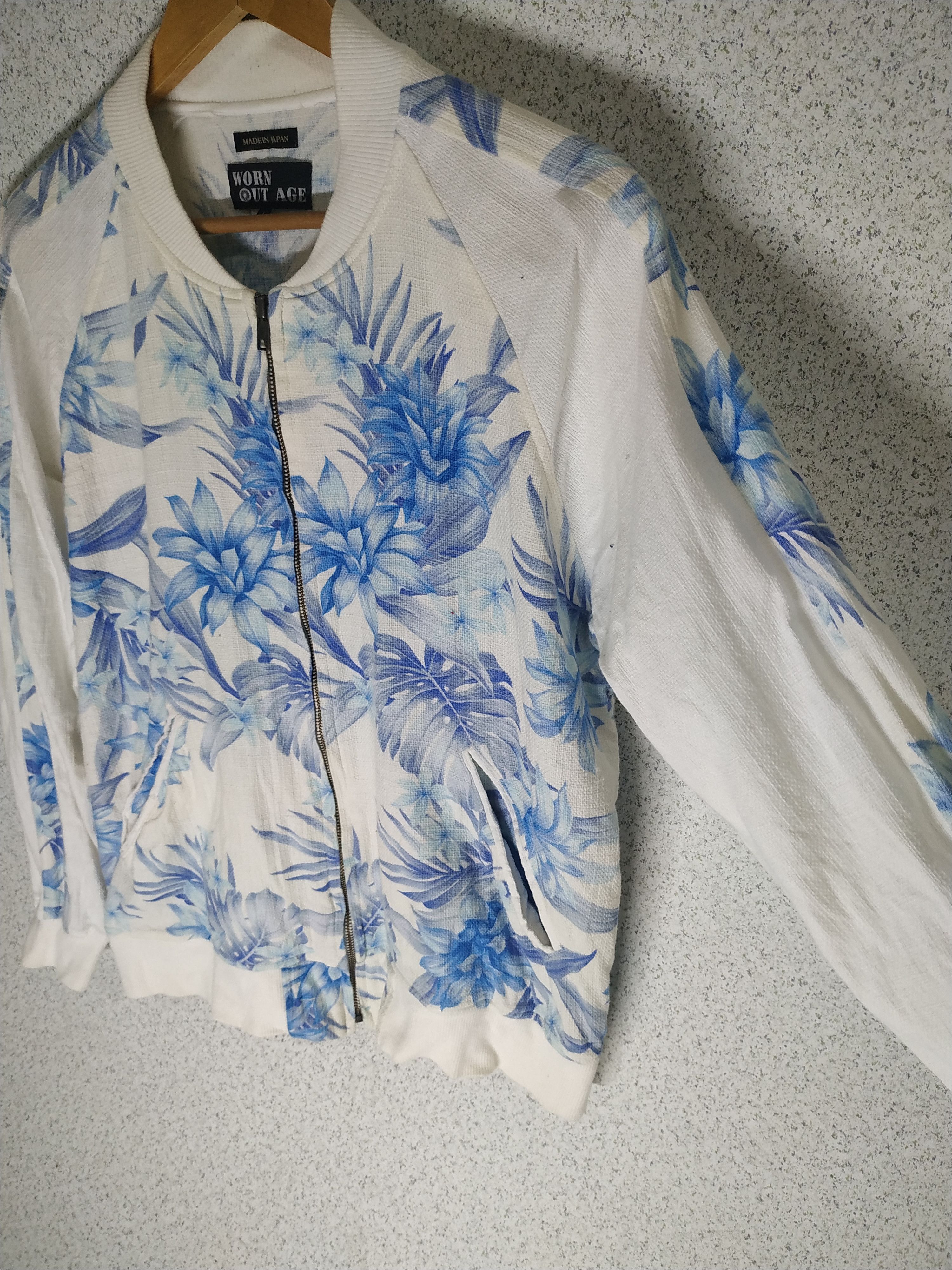 Japanese Brand Worn Out Age Floral Zip Up Jacket Made in Japan Size US L / EU 52-54 / 3 - 3 Thumbnail