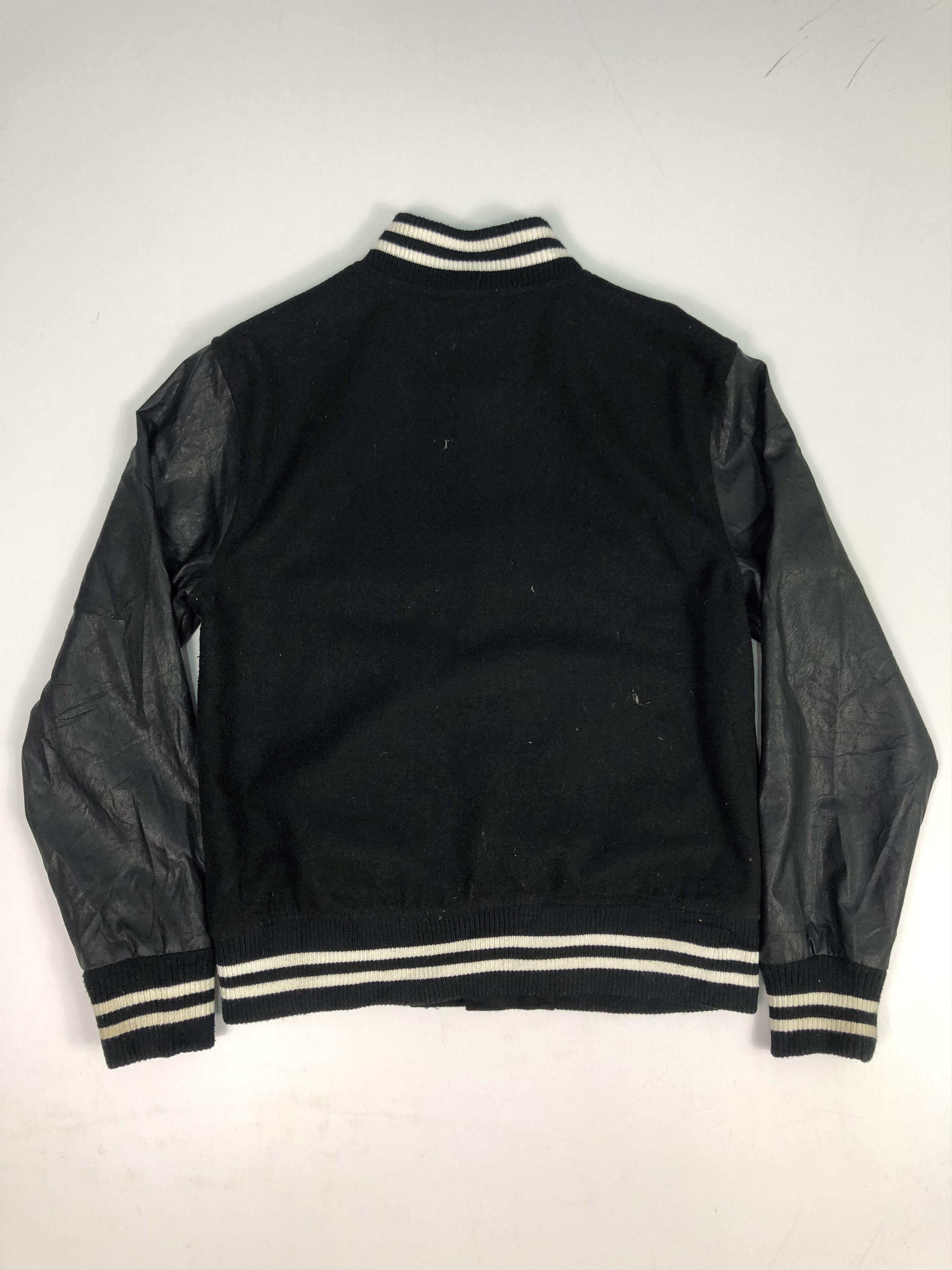 Japanese Brand Vintage Varsity Jacket Japanese Brand Leather V0050Sleeve Size US L / EU 52-54 / 3 - 2 Thumbnail