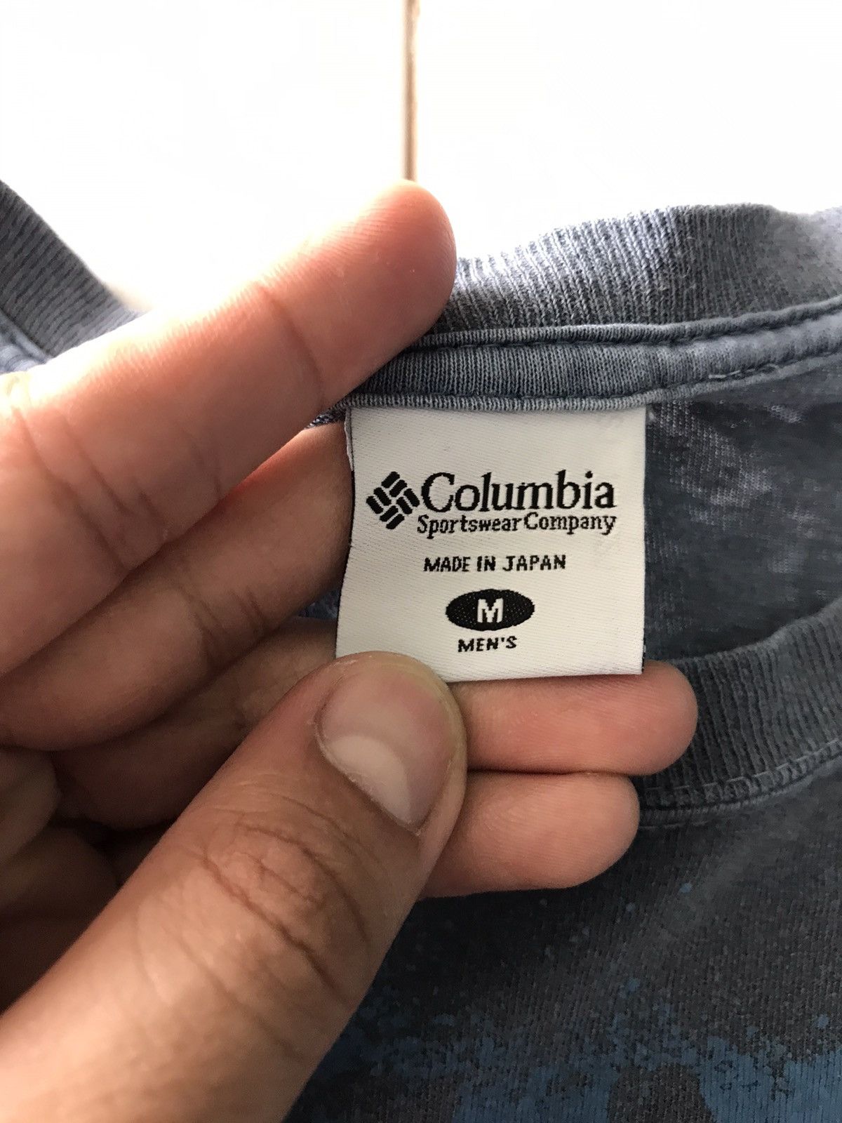 Columbia Vintage Distressed Columbia Tee Size US M / EU 48-50 / 2 - 7 Thumbnail