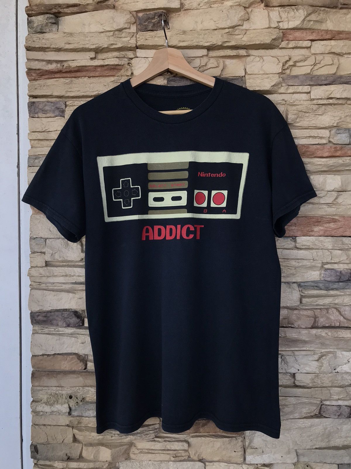 Nintendo Nintendo Addict Spell Out Big Logo Tee easports Size US M / EU 48-50 / 2 - 1 Thumbnail
