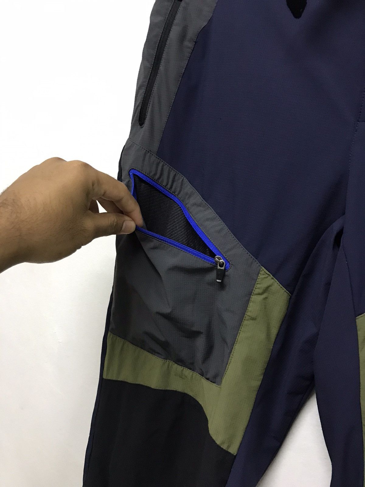 Sports Specialties Nice Design❗️Discovery Stretchable Outdoor Hiking Pants Size US 36 / EU 52 - 8 Thumbnail