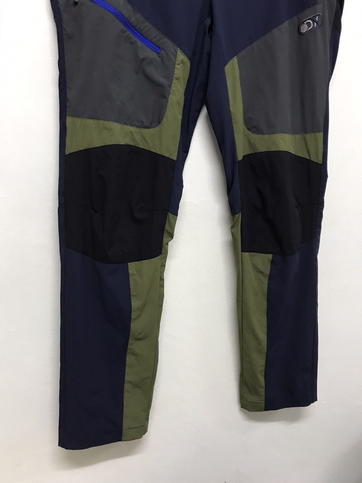 Sports Specialties Nice Design❗️Discovery Stretchable Outdoor Hiking Pants Size US 36 / EU 52 - 4 Thumbnail