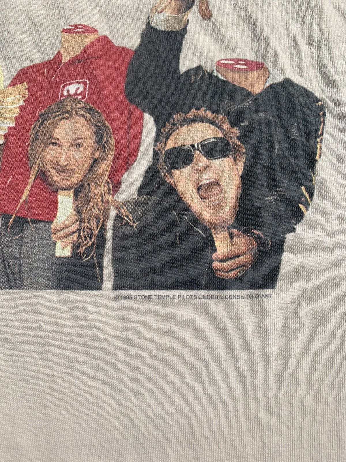 Vintage 1995 Vintage Stone Temple Pilots Tee Size US XL / EU 56 / 4 - 3 Thumbnail