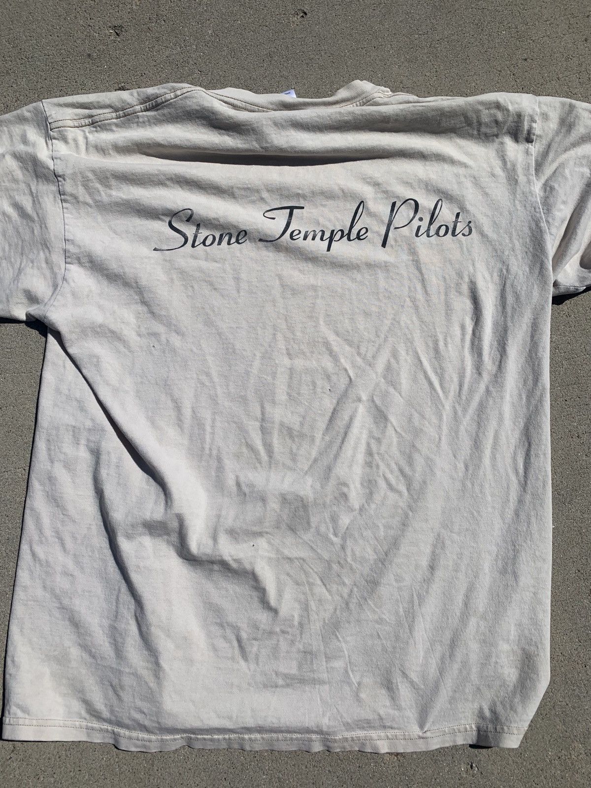 Vintage 1995 Vintage Stone Temple Pilots Tee Size US XL / EU 56 / 4 - 7 Thumbnail