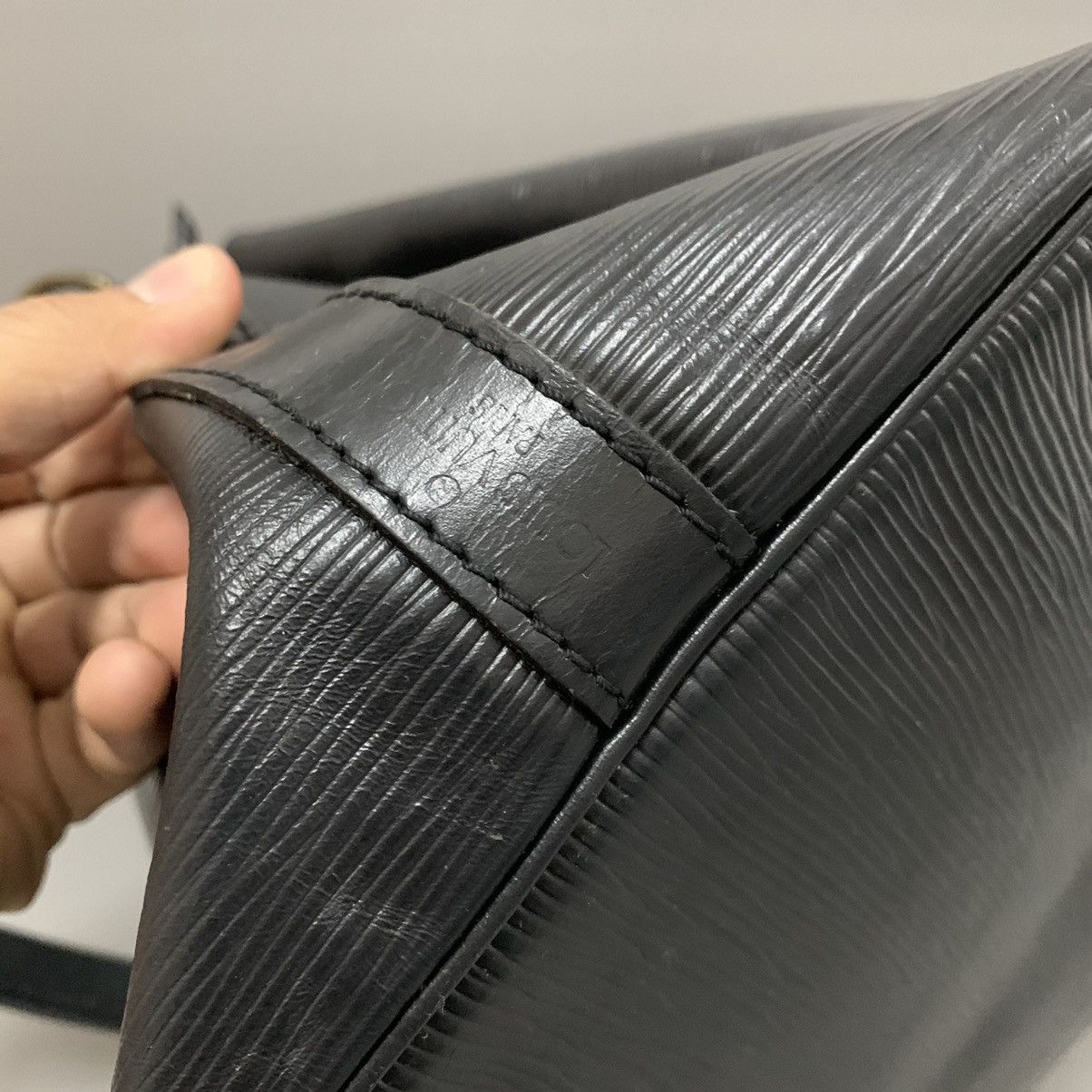 Louis Vuitton Louis Vuitton Epi Black Leather Petit Noe Bag Size ONE SIZE - 11 Thumbnail