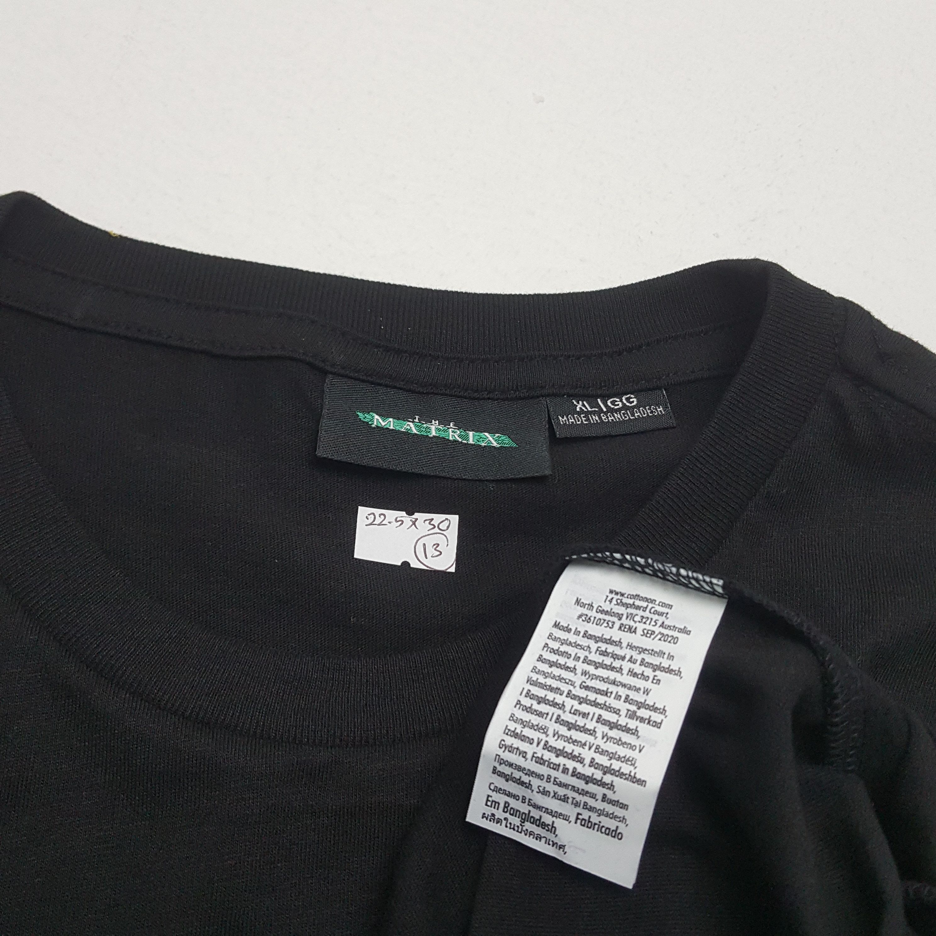 Vintage Vintage Matrix American Science Fiction Movie t-shirt Size US M / EU 48-50 / 2 - 3 Thumbnail