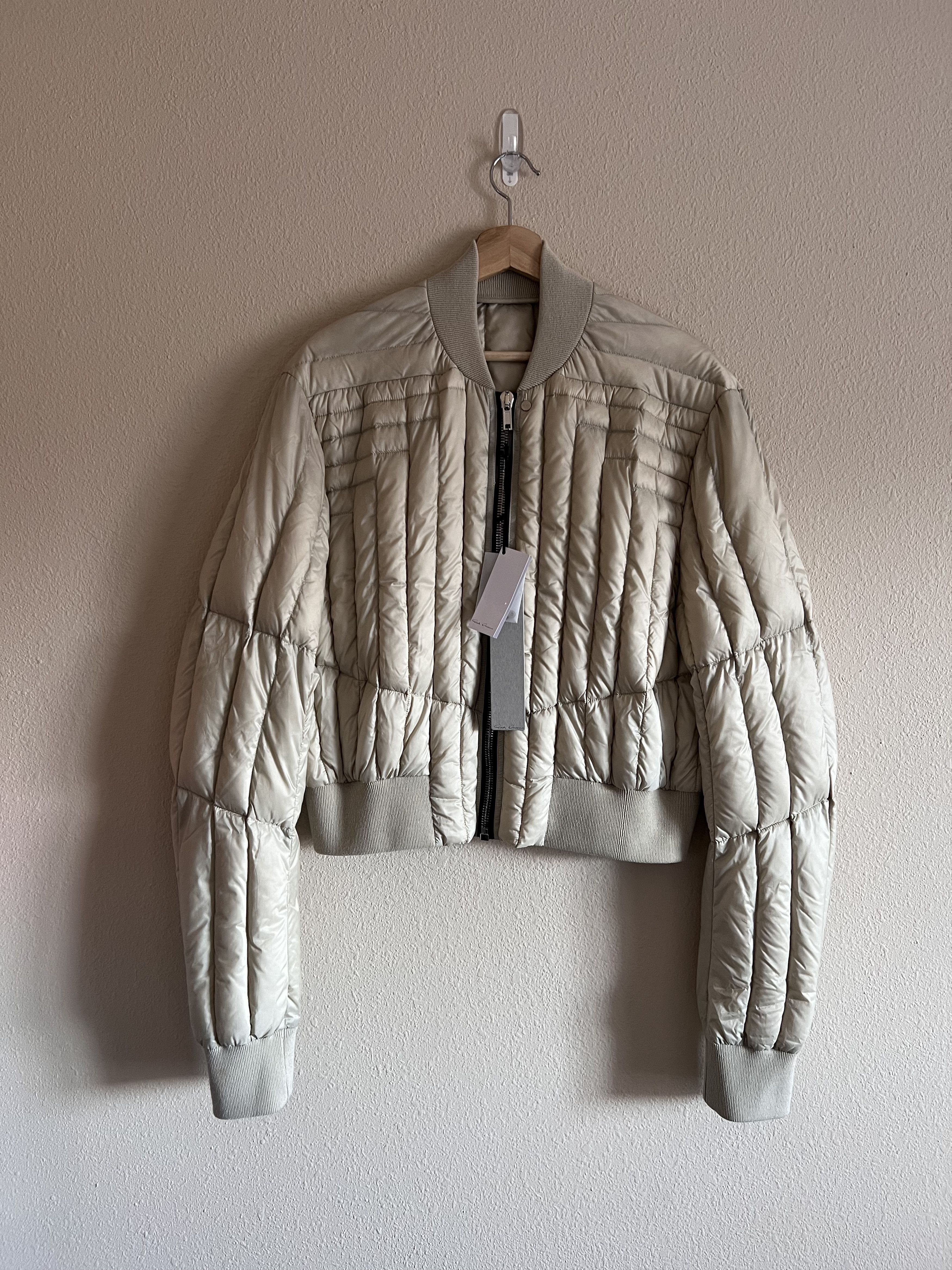 Rick Owens Rick Owens Fog Cropped Bomber Jacket in Pearl Size US L / EU 52-54 / 3 - 1 Thumbnail