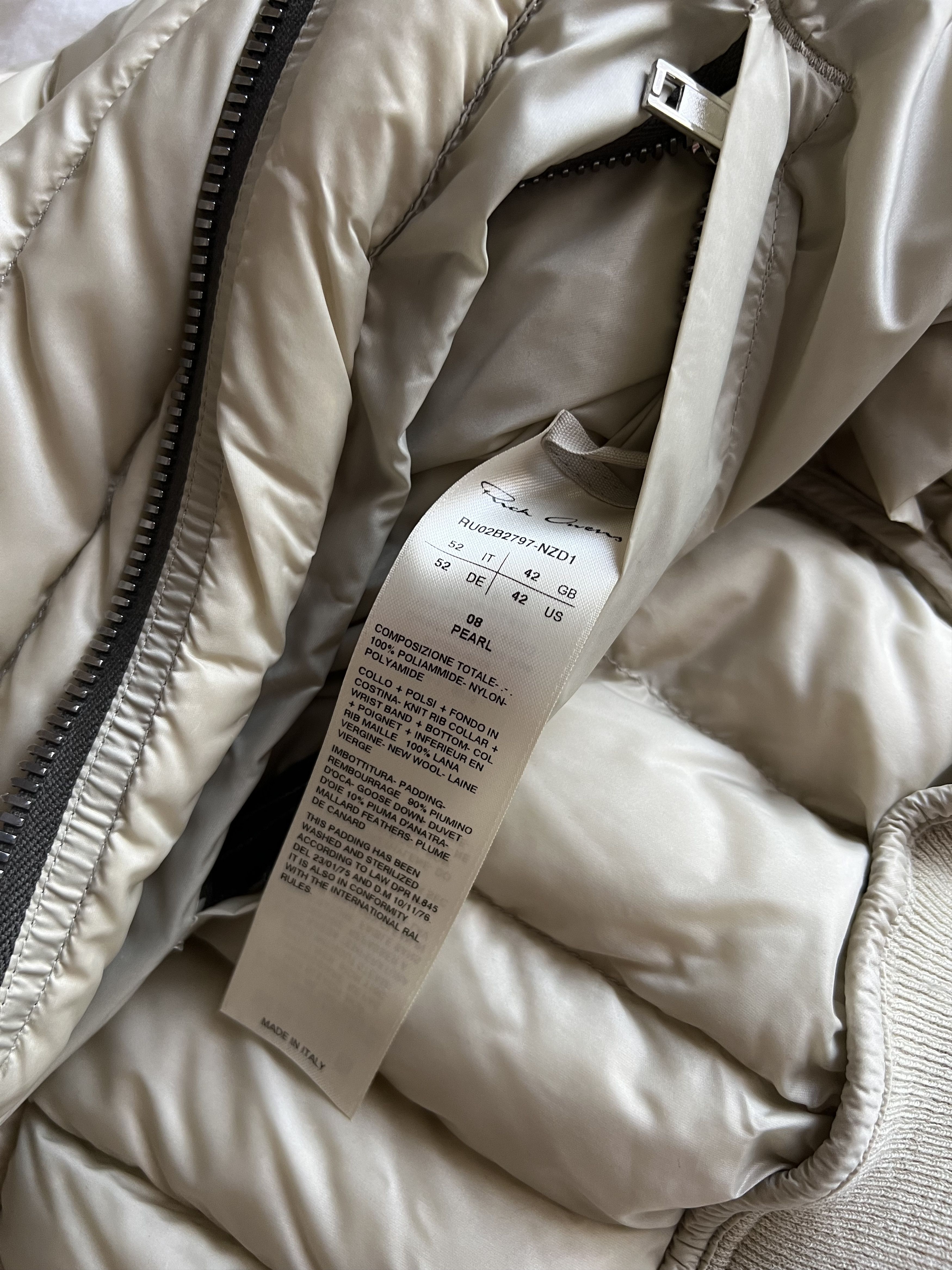 Rick Owens Rick Owens Fog Cropped Bomber Jacket in Pearl Size US L / EU 52-54 / 3 - 10 Thumbnail