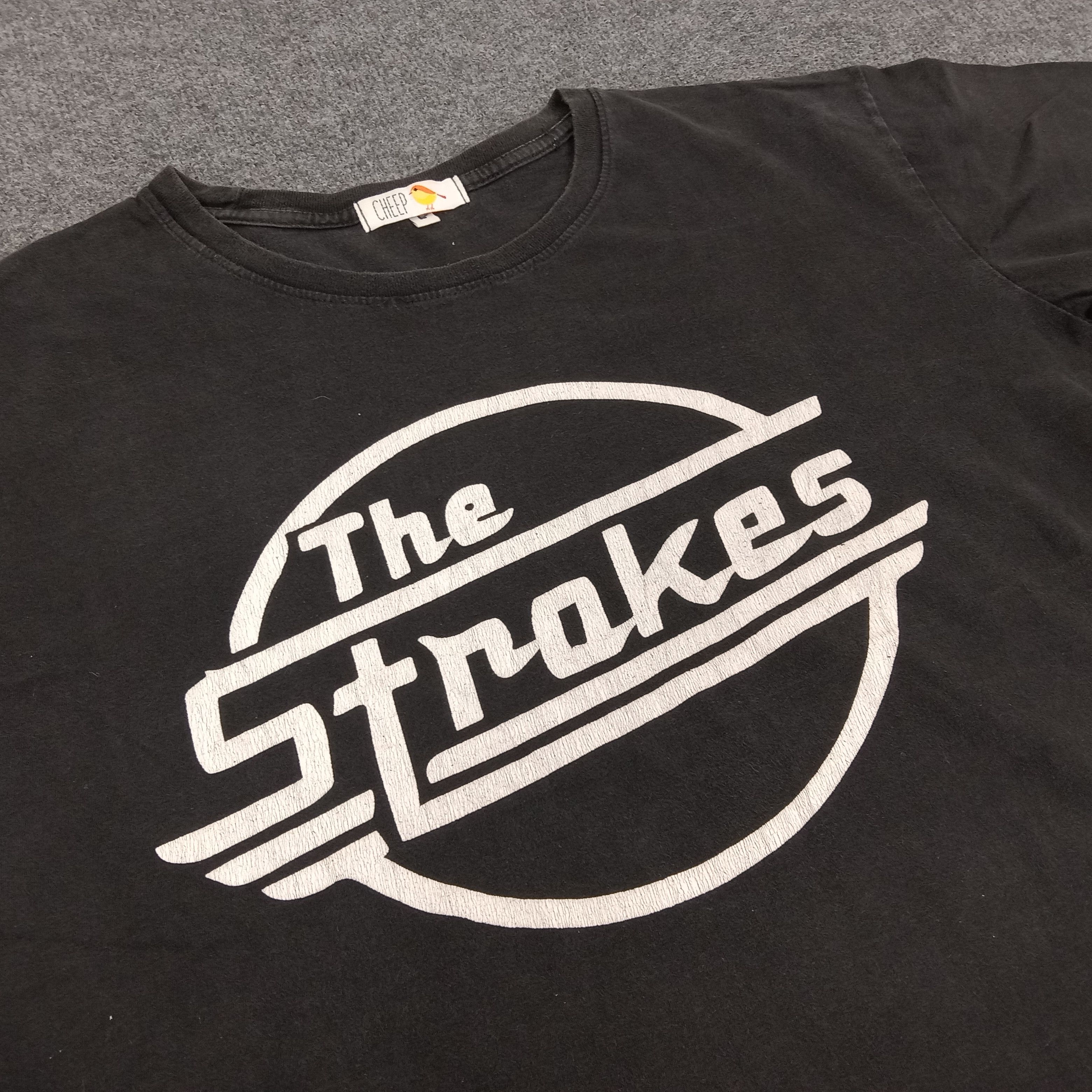 Band Tees × Vintage The Stroke America Rock Band Tshirt Size US M / EU 48-50 / 2 - 2 Thumbnail