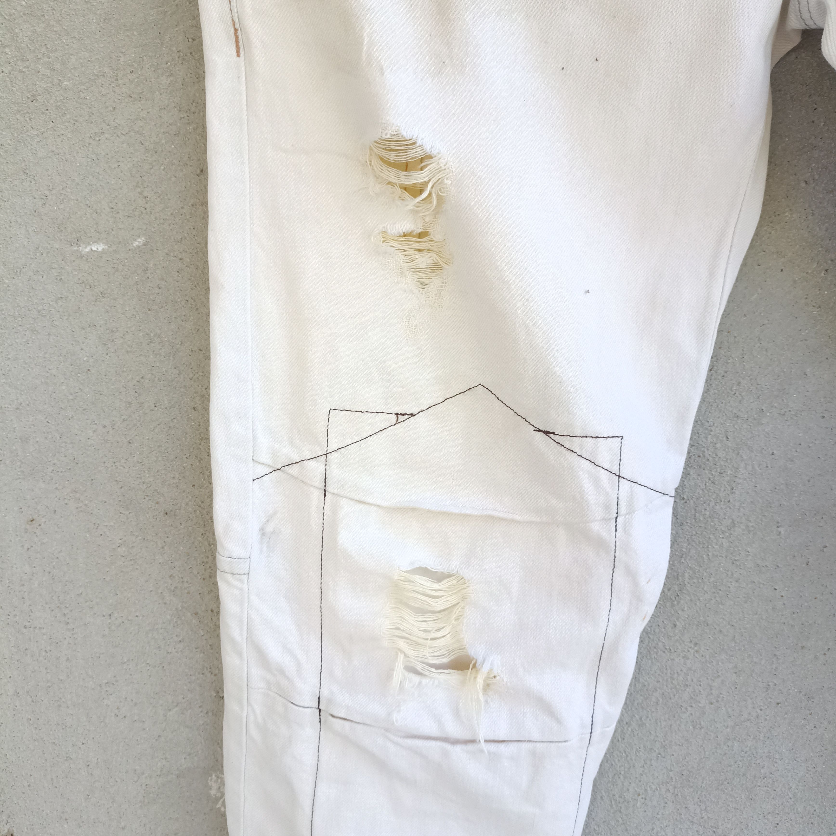 Marithe + Francois Girbaud Marithe Francois Girbaud Distressed Denim Pant Size US 32 / EU 48 - 7 Thumbnail