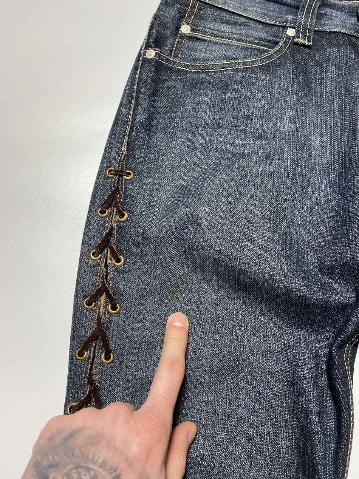 Levi's Vintage Levi's custom florals bandage flare jeans y2k Size US 30 / EU 46 - 8 Thumbnail