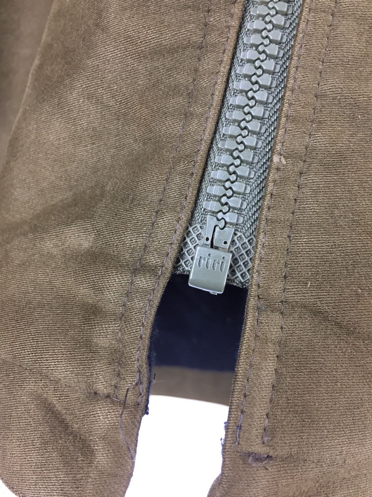 A.P.C. VINTAGE A.P.C HOODIE RIRI ZIPPER MOLESKINE JACKET (size 1) Size US M / EU 48-50 / 2 - 13 Thumbnail