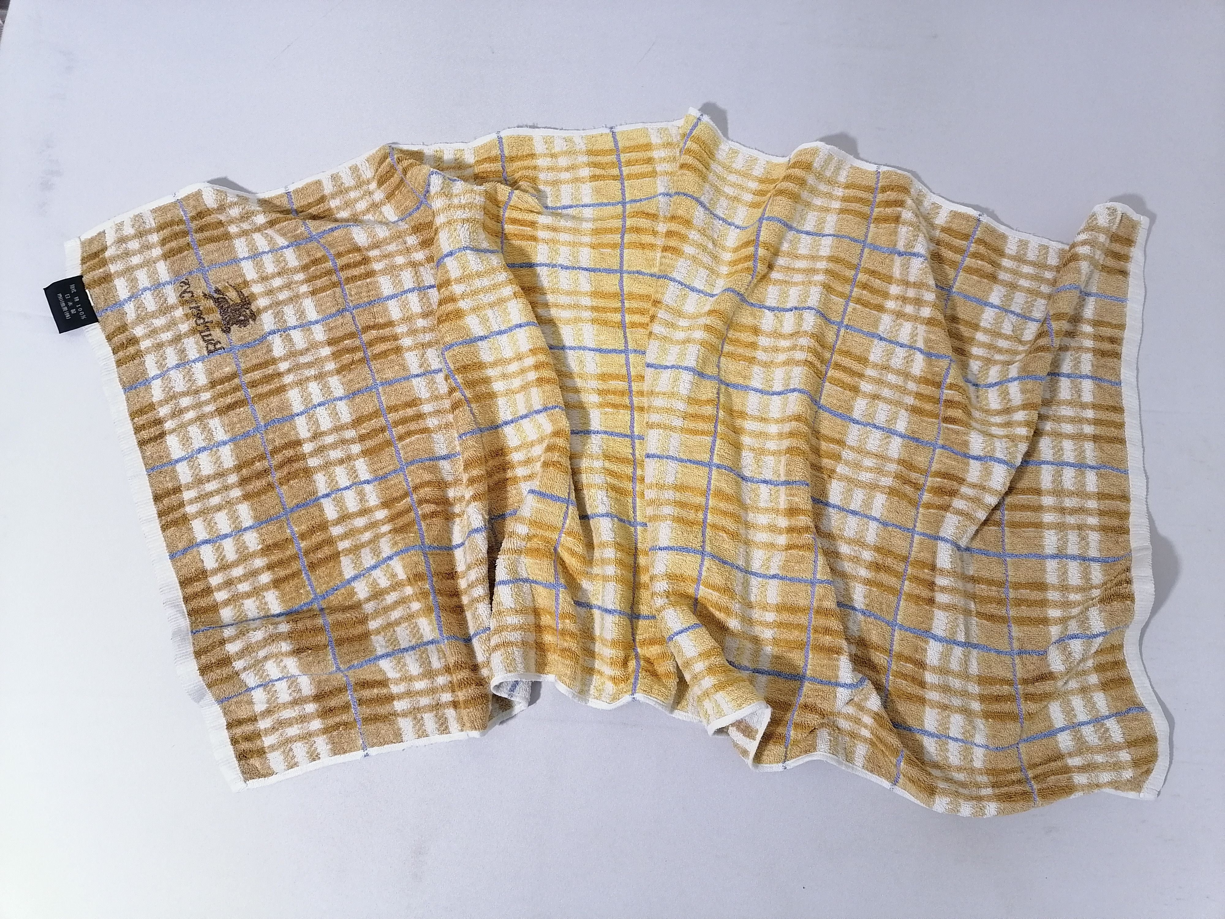 Burberry × Japanese Brand Burberry's Towel Size ONE SIZE - 4 Thumbnail