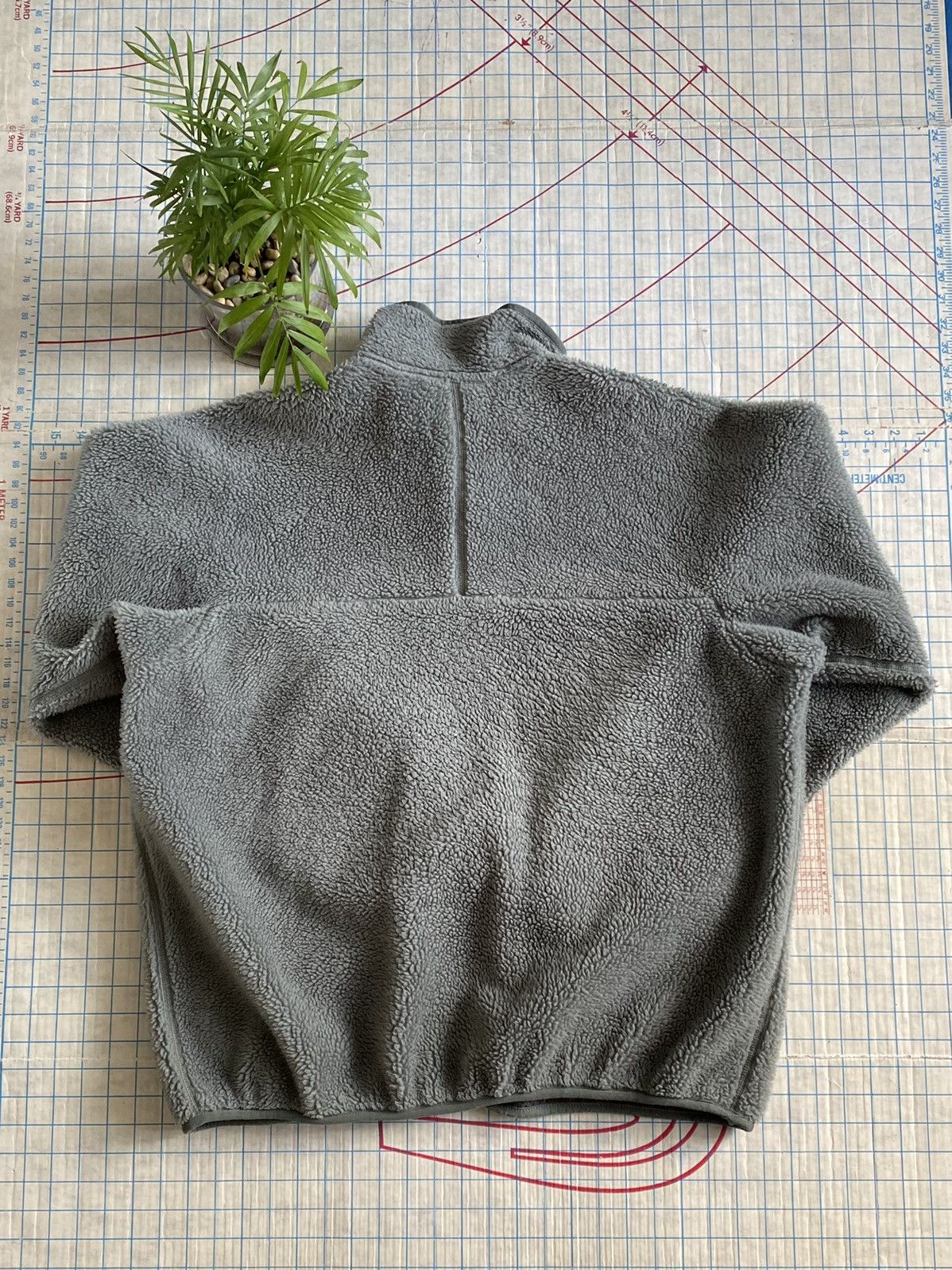 Patagonia × Vintage Vintage Patagonia Deep Pile Fleece Stargate Cast/Crew Merch Size US XL / EU 56 / 4 - 11 Thumbnail