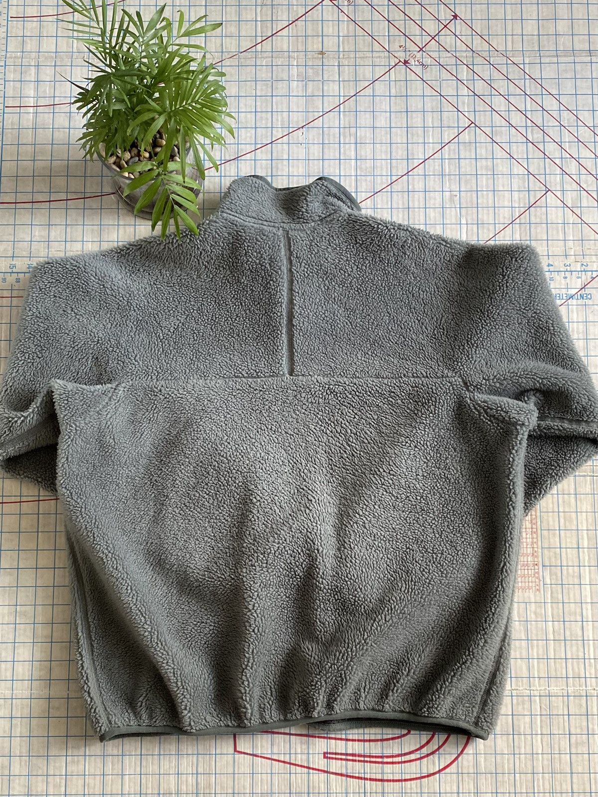 Patagonia × Vintage Vintage Patagonia Deep Pile Fleece Stargate Cast/Crew Merch Size US XL / EU 56 / 4 - 10 Thumbnail