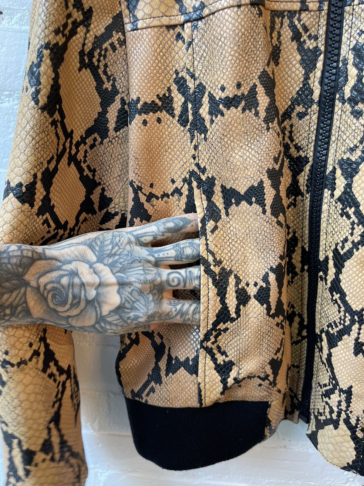 Celine × Hedi Slimane Celine SS20 RUNWAY PYTHON Embossed Bomber Leather Jacket Size US M / EU 48-50 / 2 - 8 Thumbnail