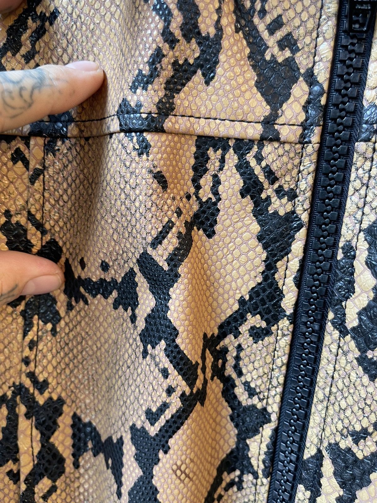 Celine × Hedi Slimane Celine SS20 RUNWAY PYTHON Embossed Bomber Leather Jacket Size US M / EU 48-50 / 2 - 4 Thumbnail