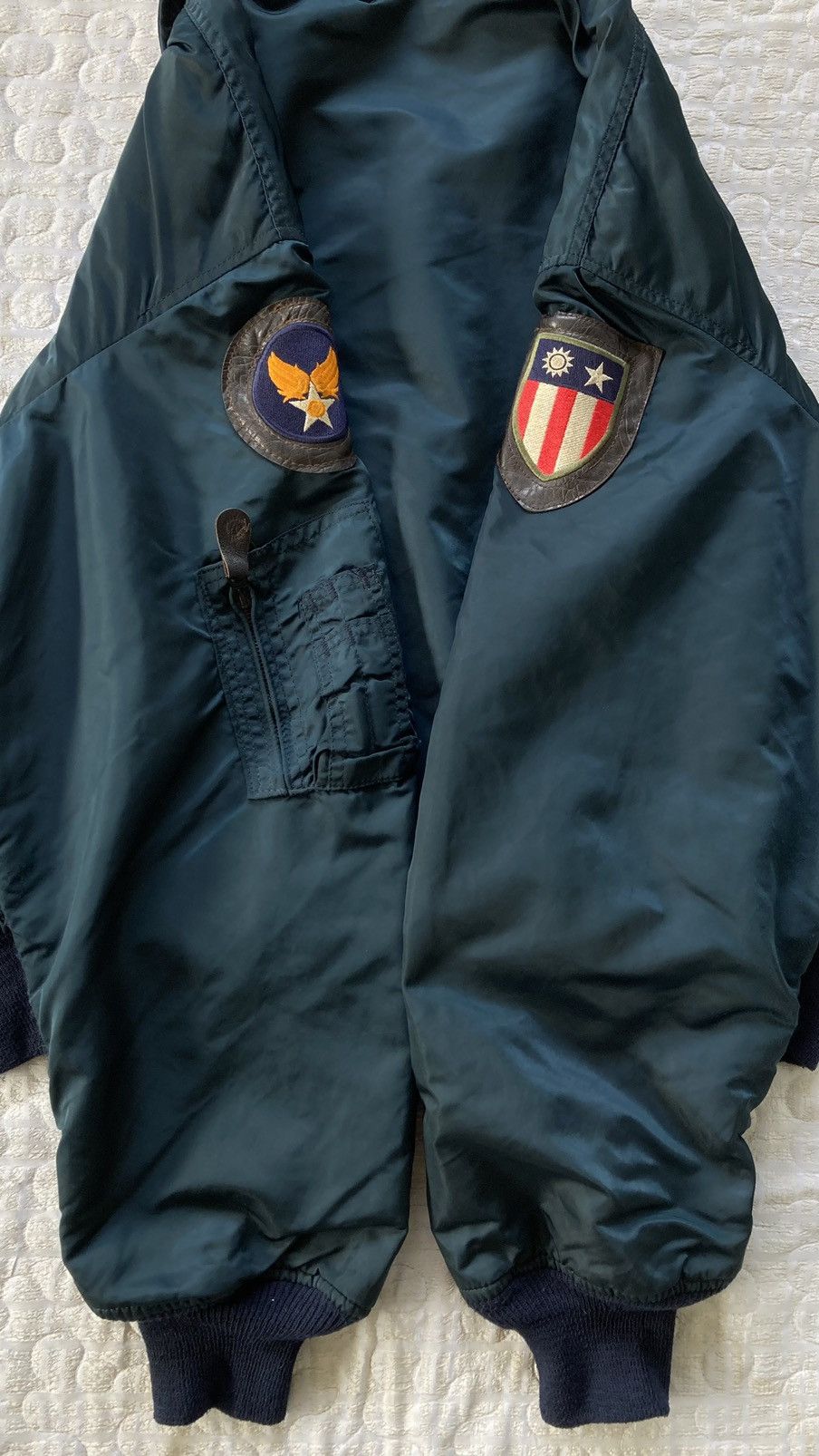 Alpha Industries VINTAGE 1990s US MADE ALPHA INDUSTRIES BOMBER JACKET Size US XL / EU 56 / 4 - 7 Thumbnail