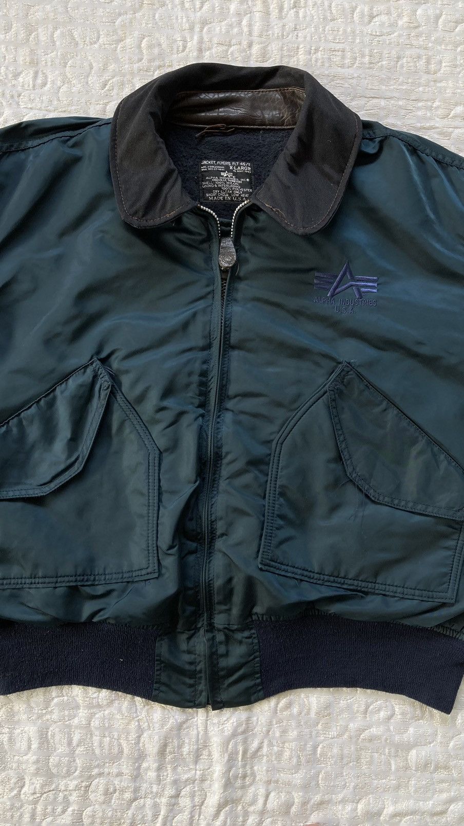 Alpha Industries VINTAGE 1990s US MADE ALPHA INDUSTRIES BOMBER JACKET Size US XL / EU 56 / 4 - 5 Thumbnail