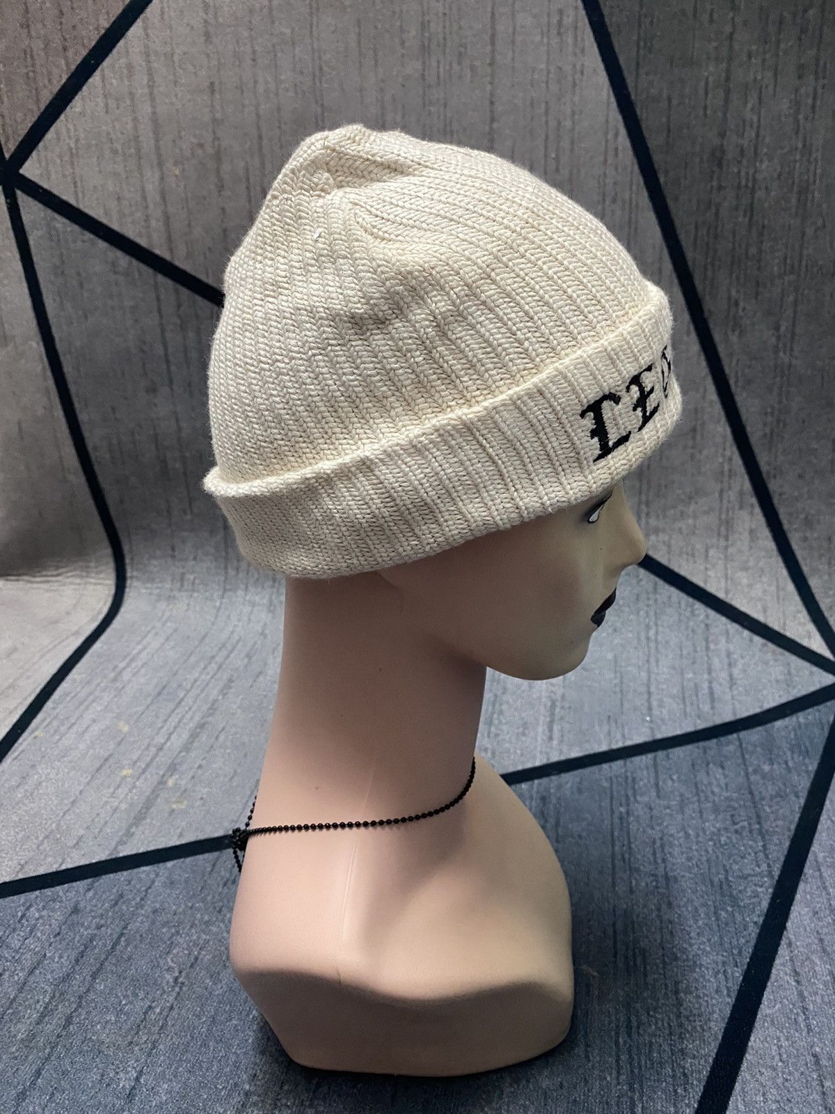 Other Lagenda embroidered Logo Beanie Hat Size ONE SIZE - 2 Thumbnail