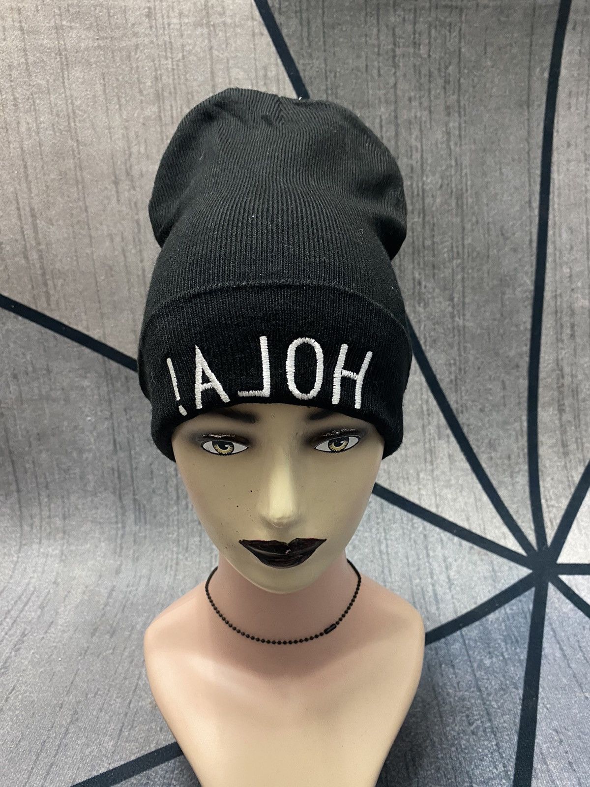 Japanese Brand Here's Market Halo! Embroidered beanie Hat Size ONE SIZE - 1 Thumbnail
